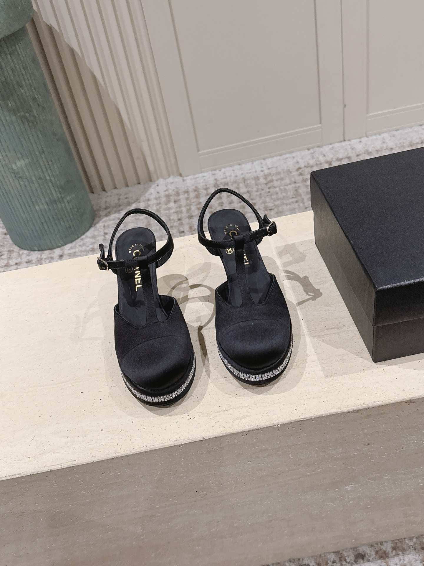 Chan NEW Thin-heeled Mary Jane sandals