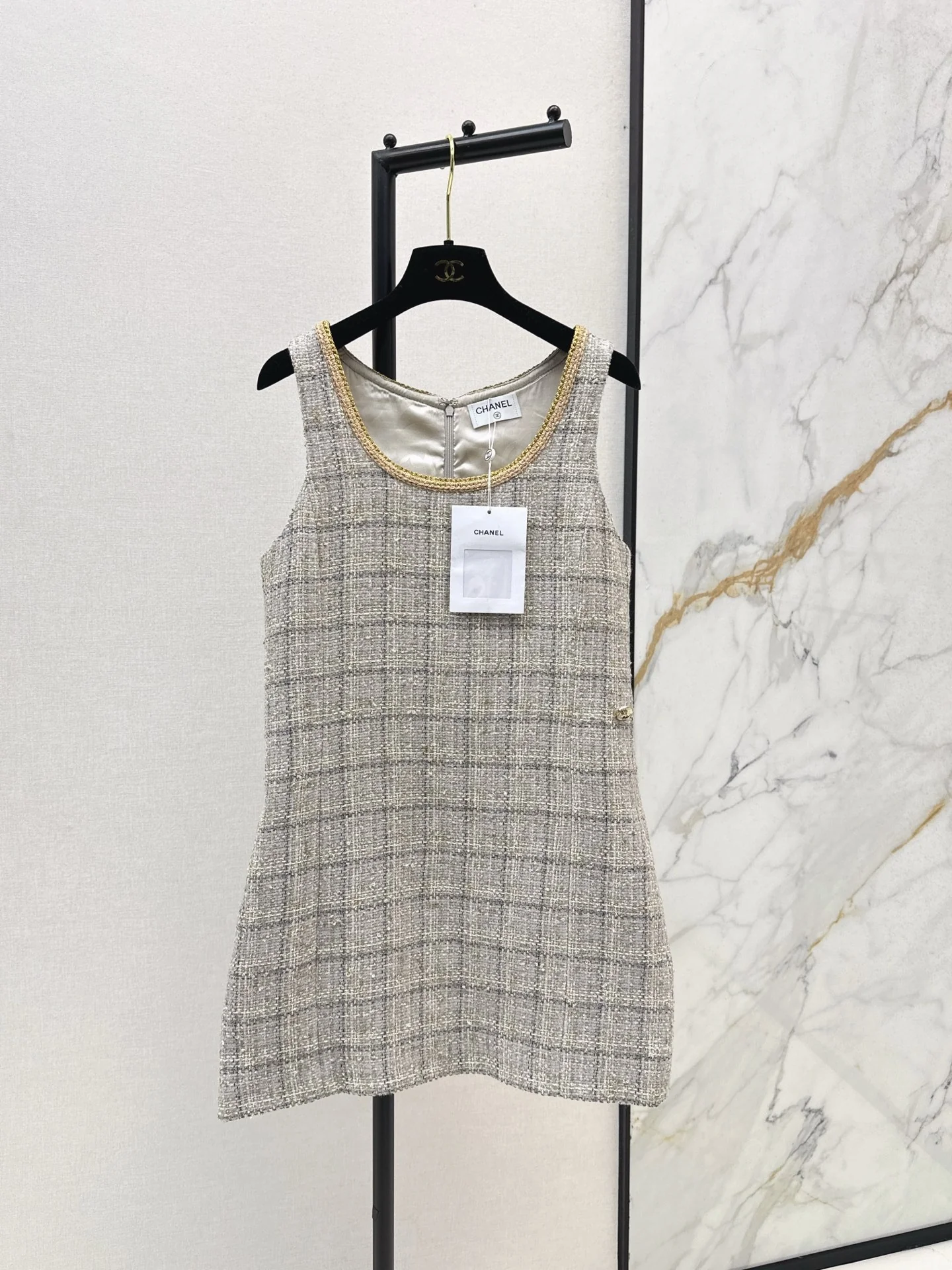 Chan NEW sleeveless woven dress