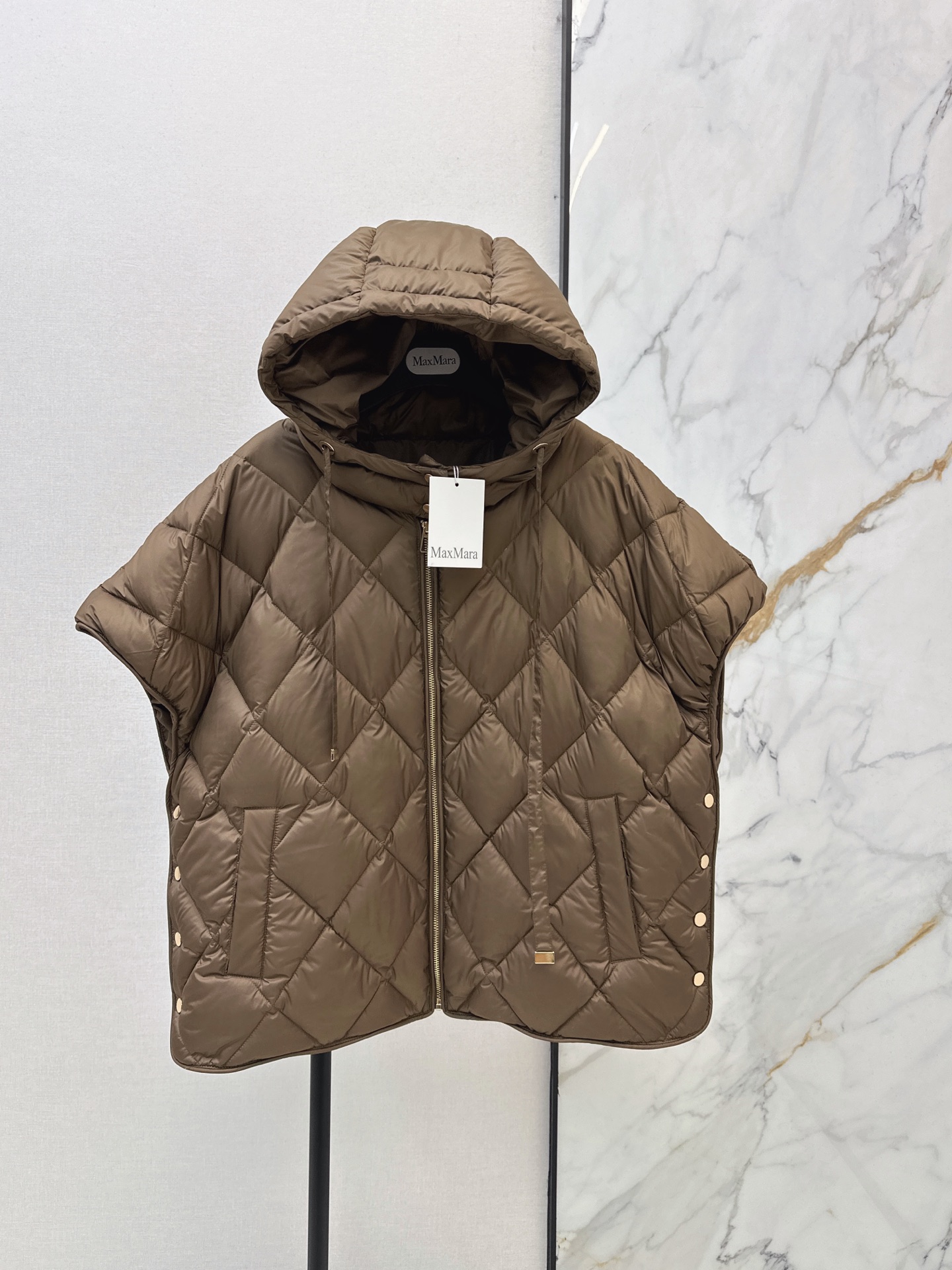 Max New Hooded down vest