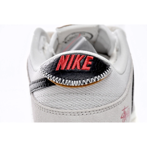 Stussy x Nike  Dunk Low DD9776-068