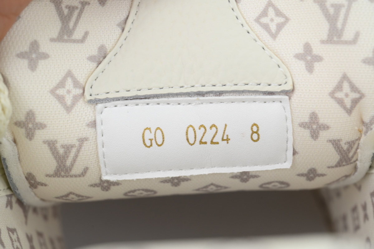 Pkkicks God Batch LOUIS VUITTON all white