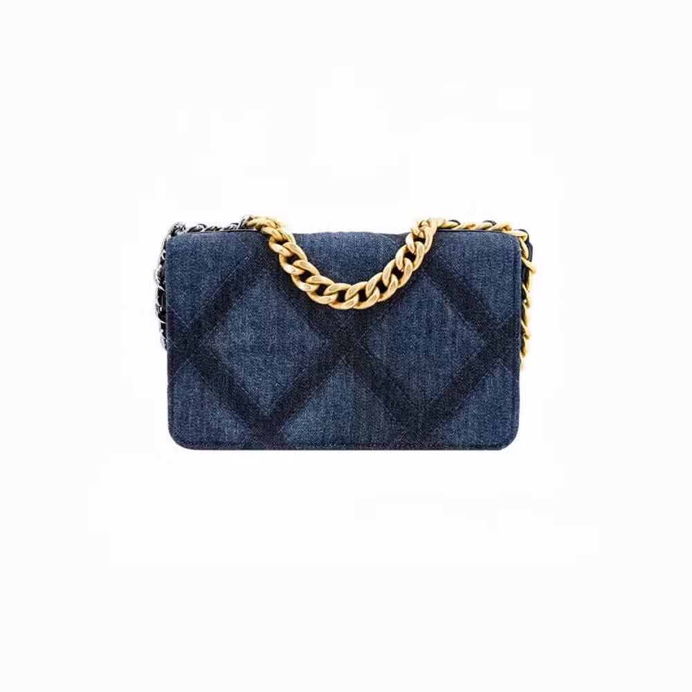 Chanel (CHANEL) Women's Bag 23C Early Spring Gold Button Leather Wear Chain Cowboy Denim Blue WOC Portable Shoulder Messenger Bag Women Send Girlfriend AP0957-B10127-NM277 19.5cm Long 4cm Wide 12cm High