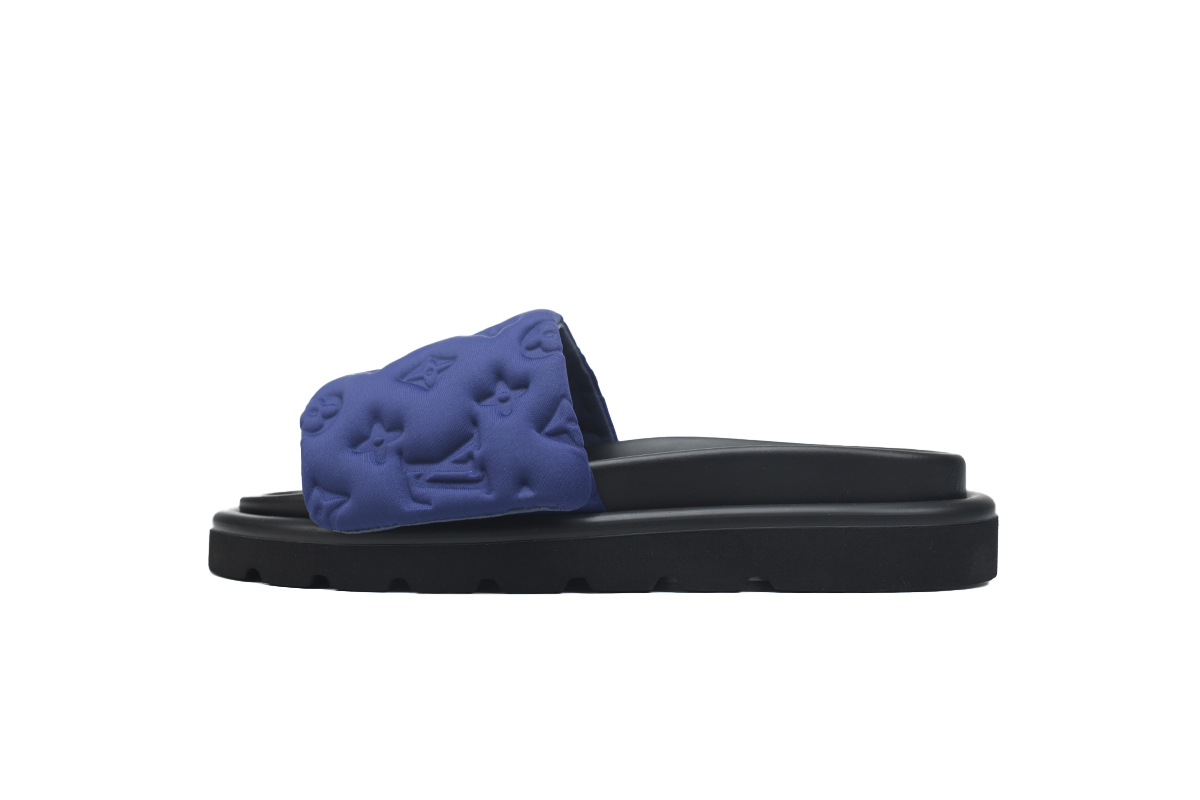 Pkkicks God Batch LOUIS VUITTON Pool Pillow Comfort Navy blue