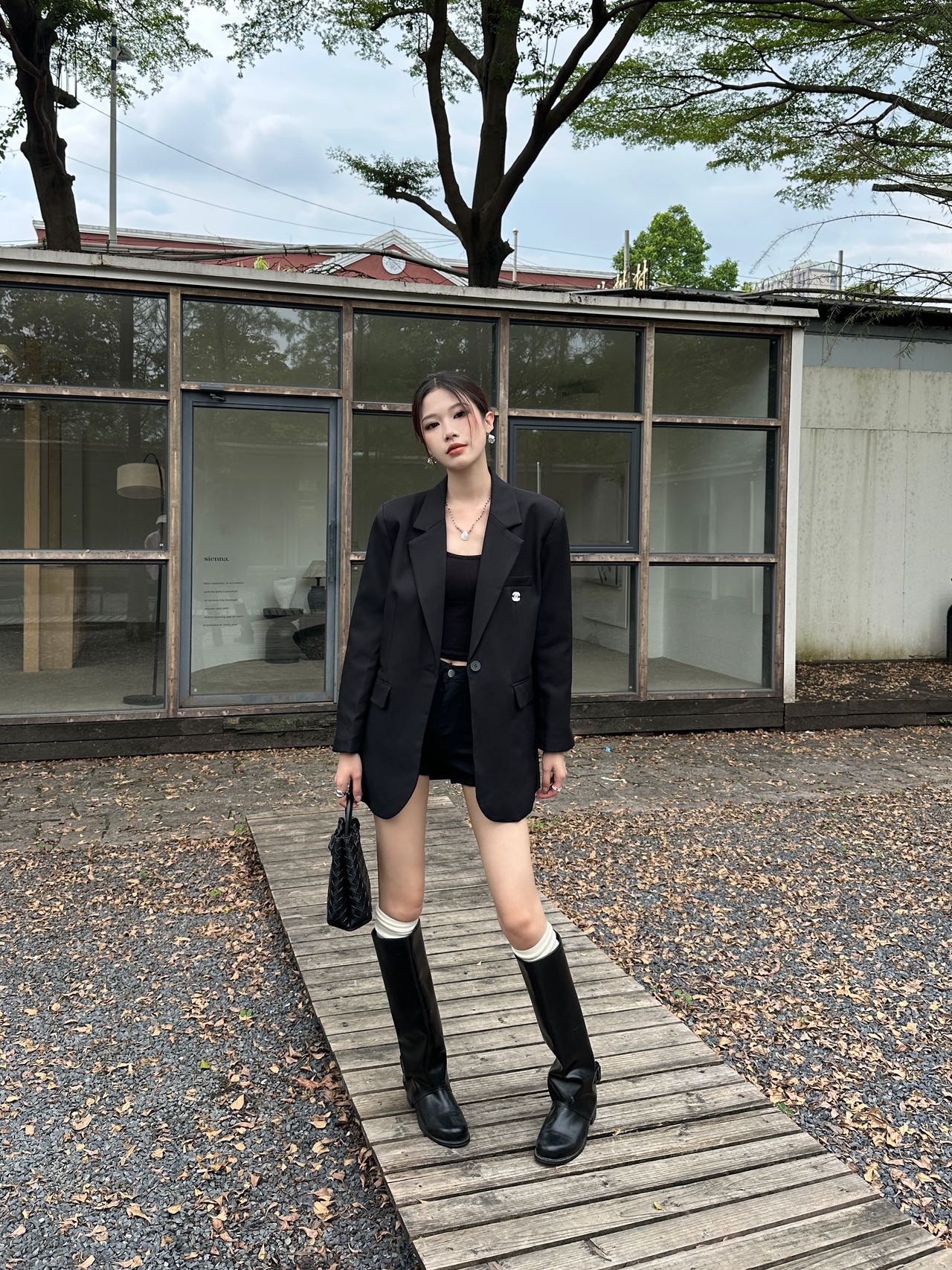 Chan New Embroidered blazer