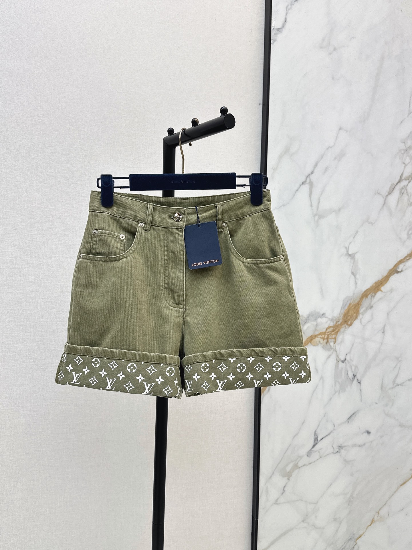 Louis New Vintage shorts