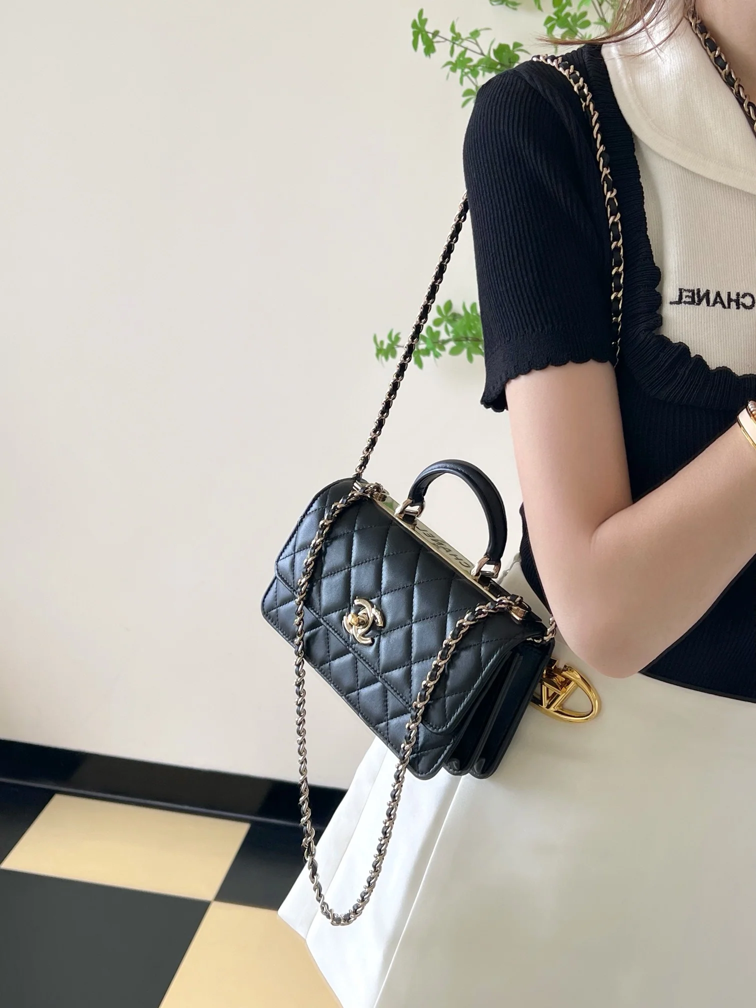 Chan New 24b accordion bag