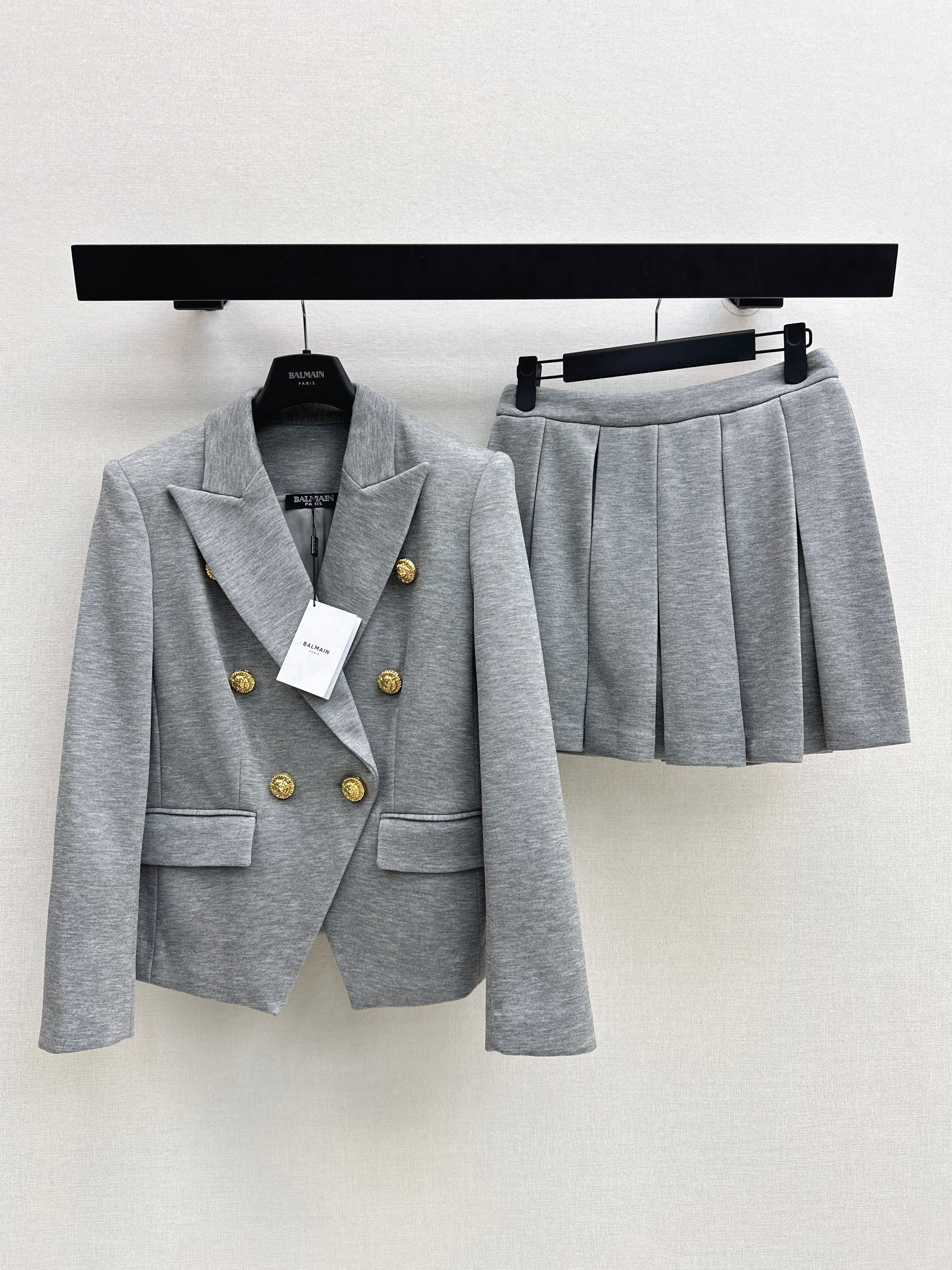 Bal NEW suit blazer pleated skirt set