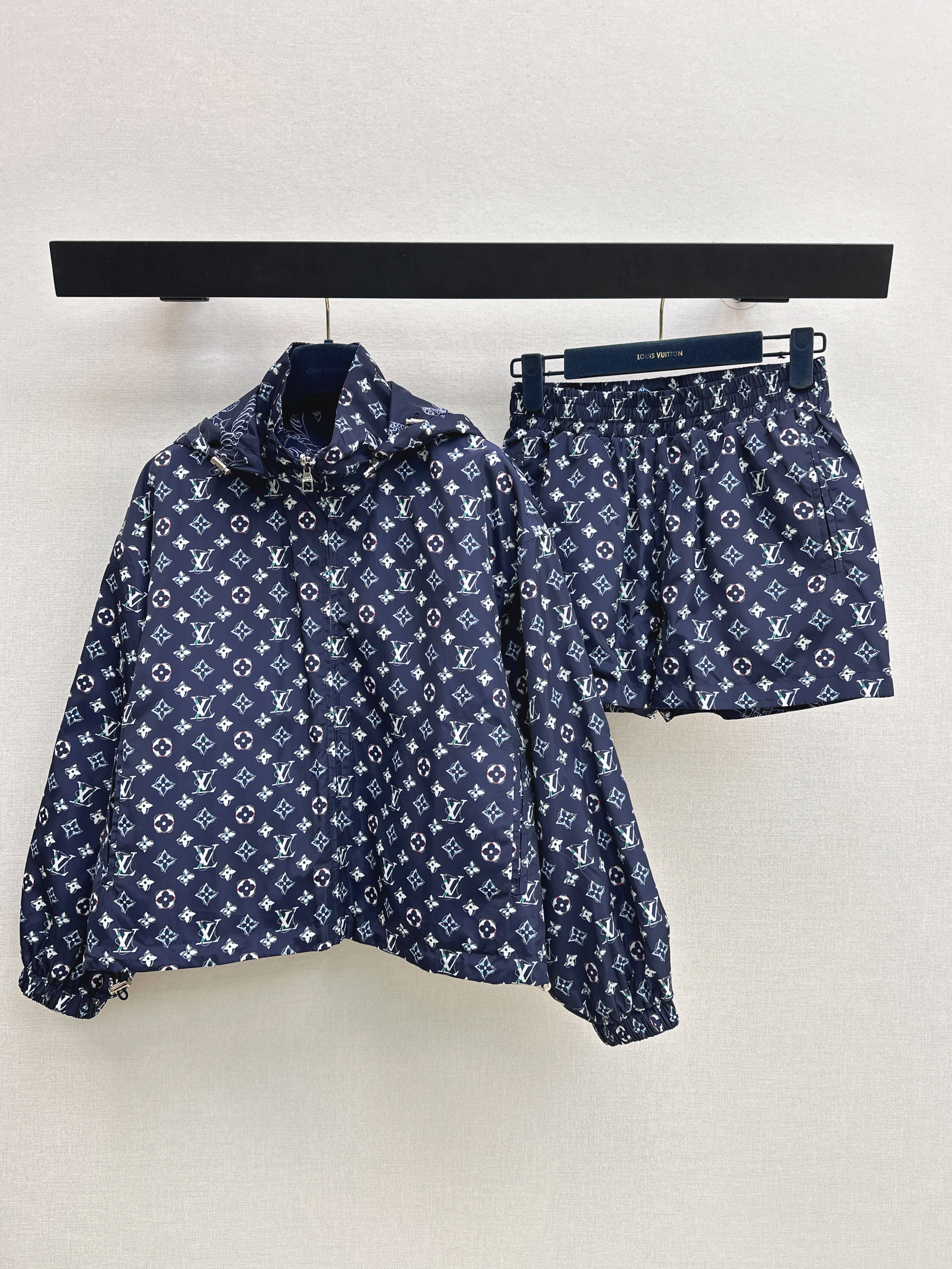 Louis New Reversible hooded jacket + short set