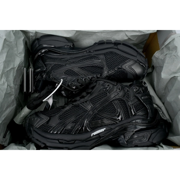 Balenciaga Runner Sneaker All Black 772767 W3RNY 0135