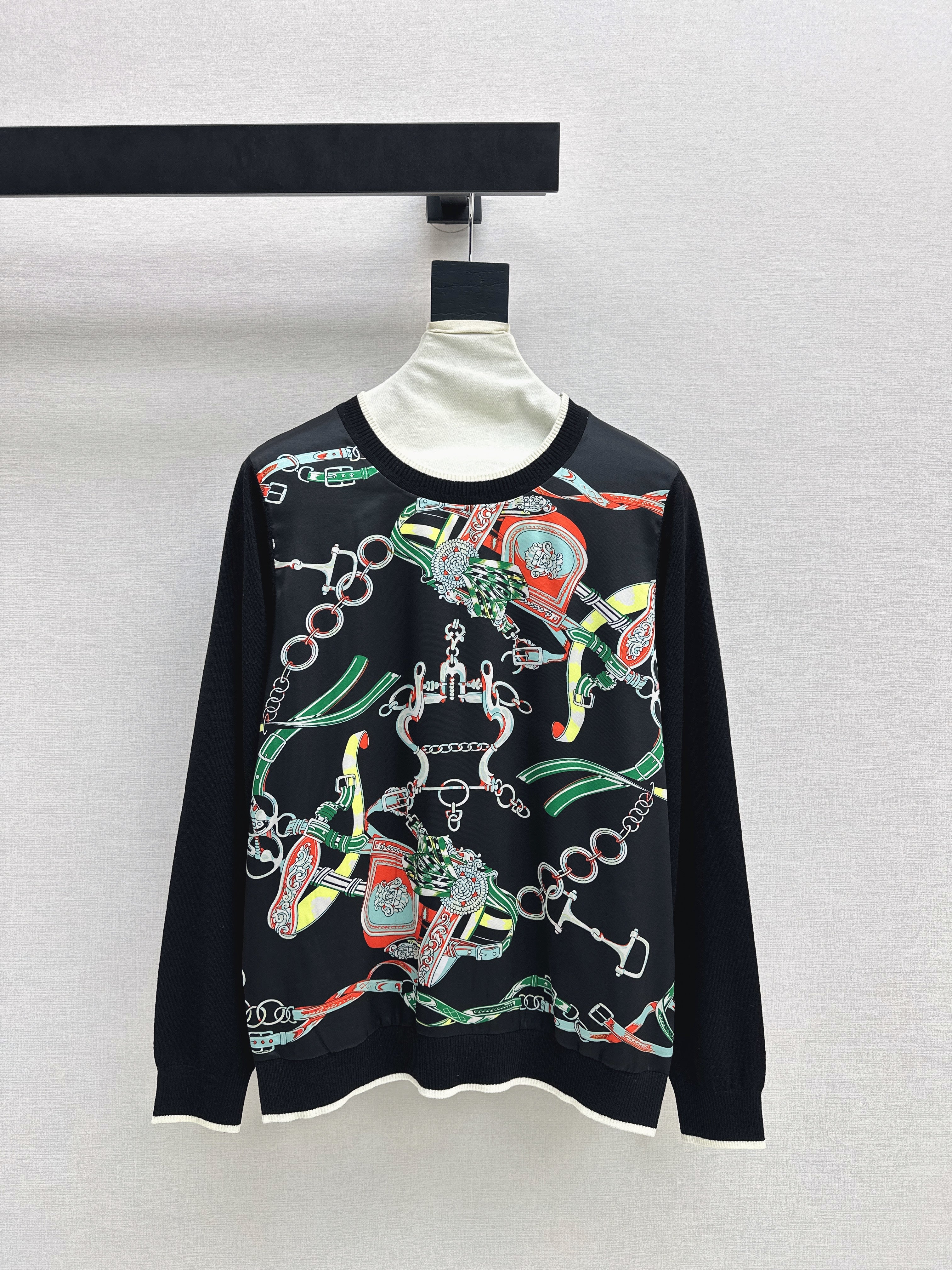 Herm NEW print knitwear