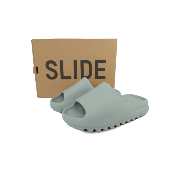 Dope sneakers Adidas Yeezy Iight Grayish Green ID5480