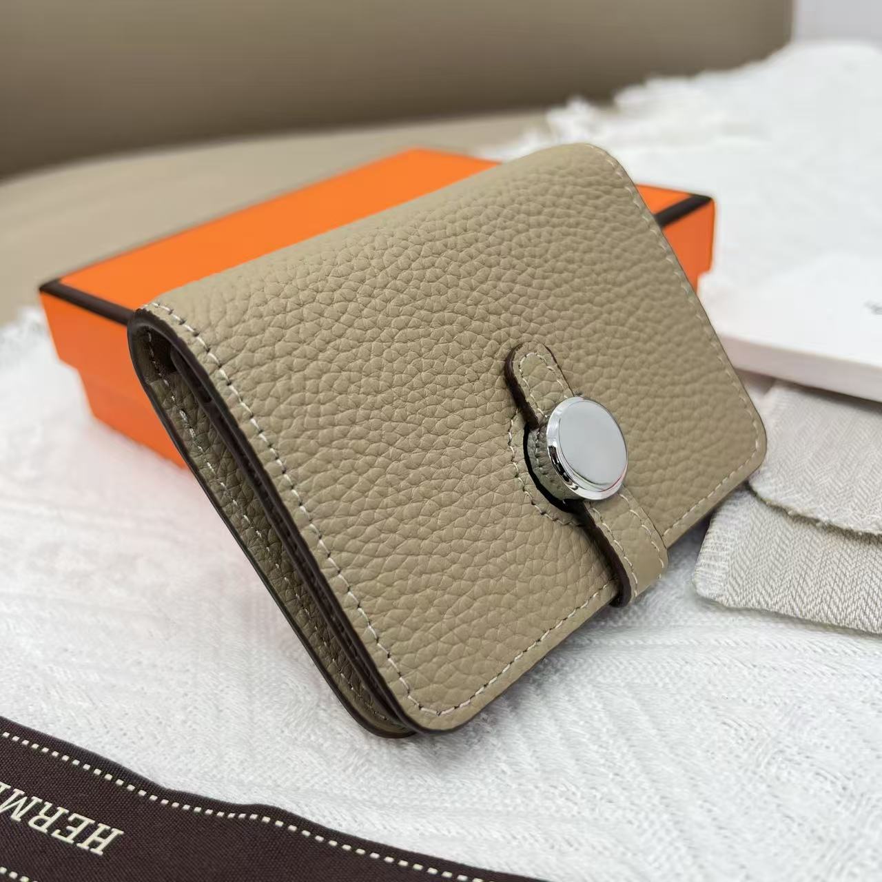 HERMES