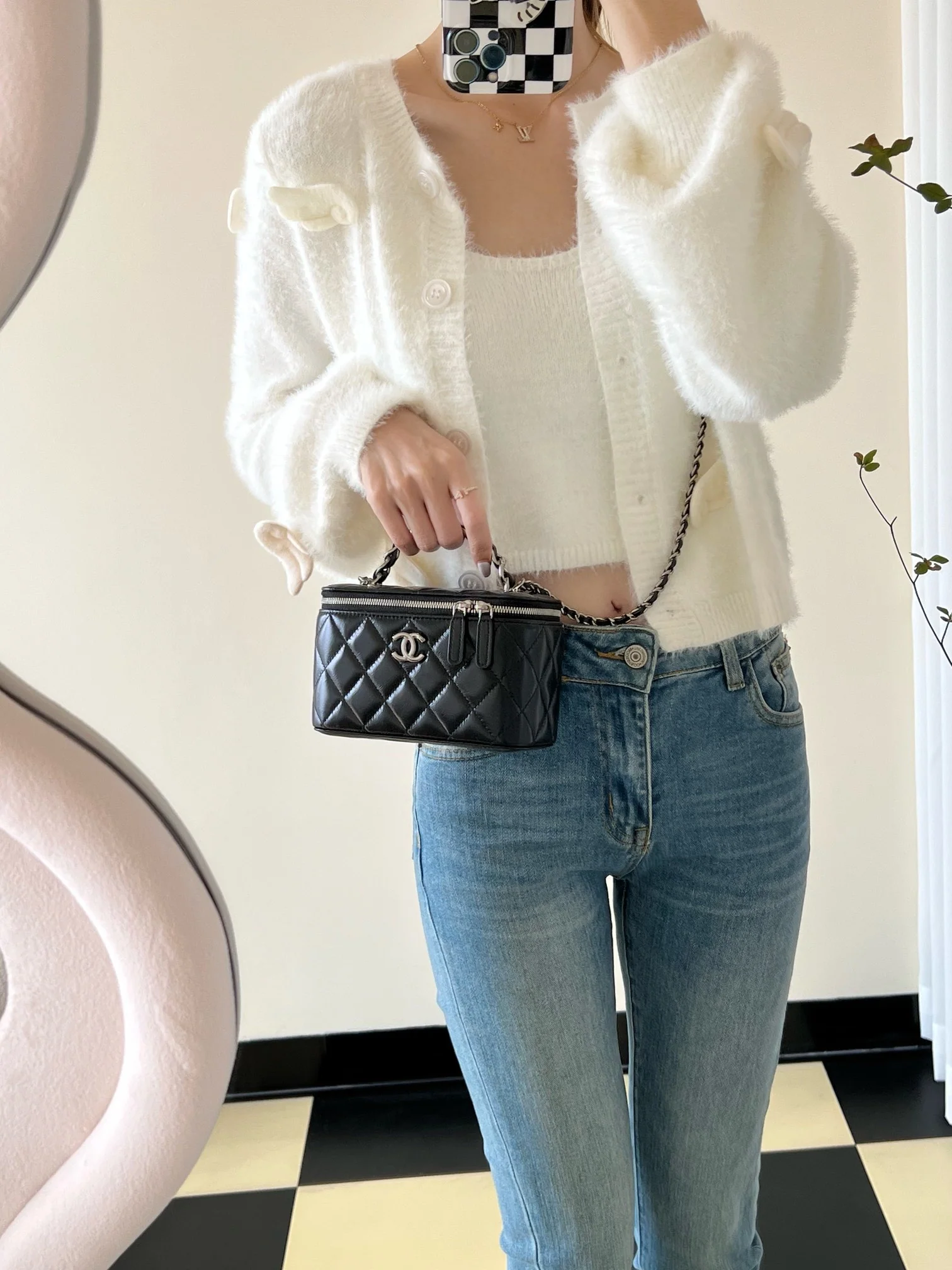 Chan New 23k Long makeup box bag