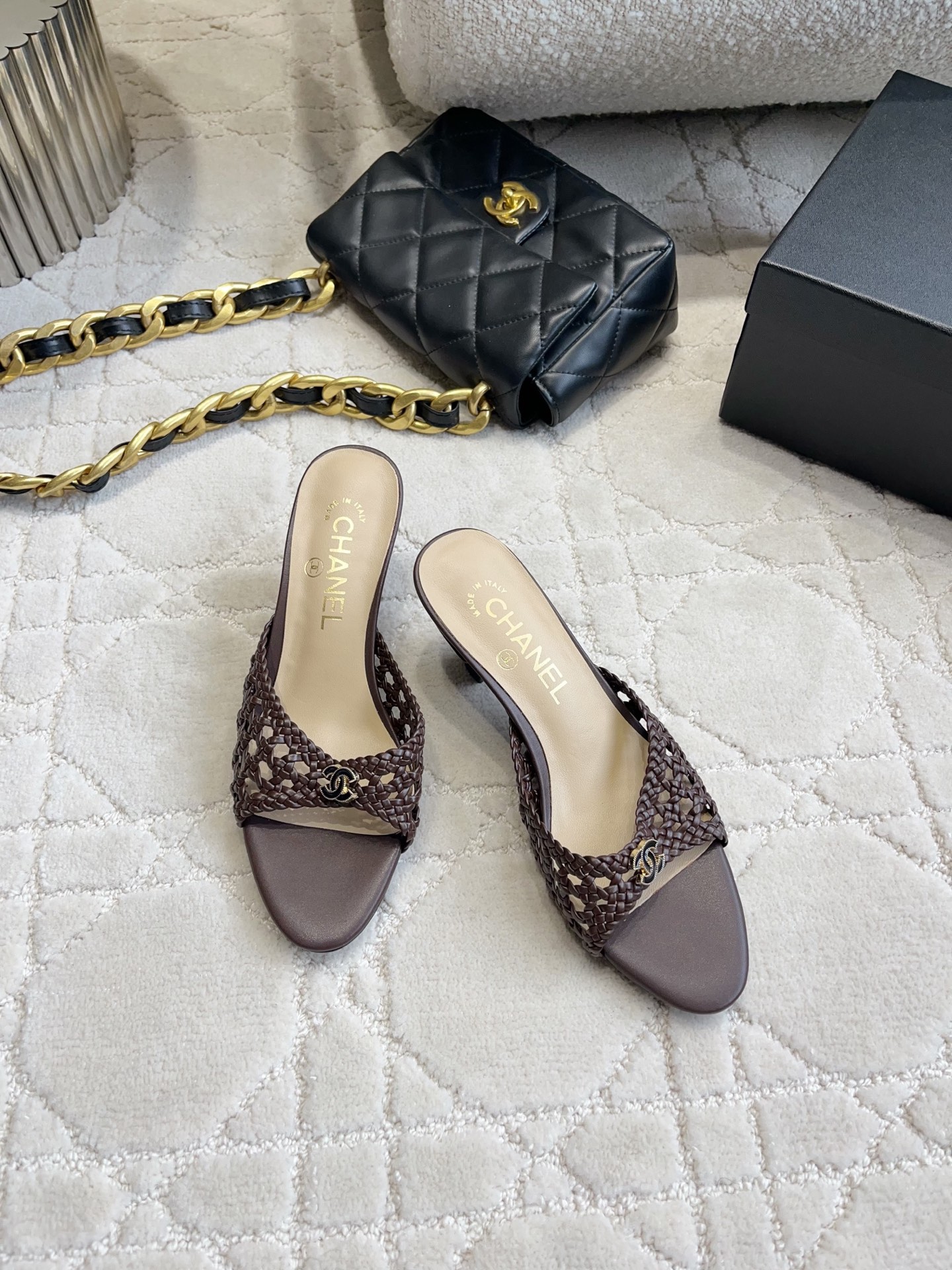 Chan NEW Woven hollow-out sandals