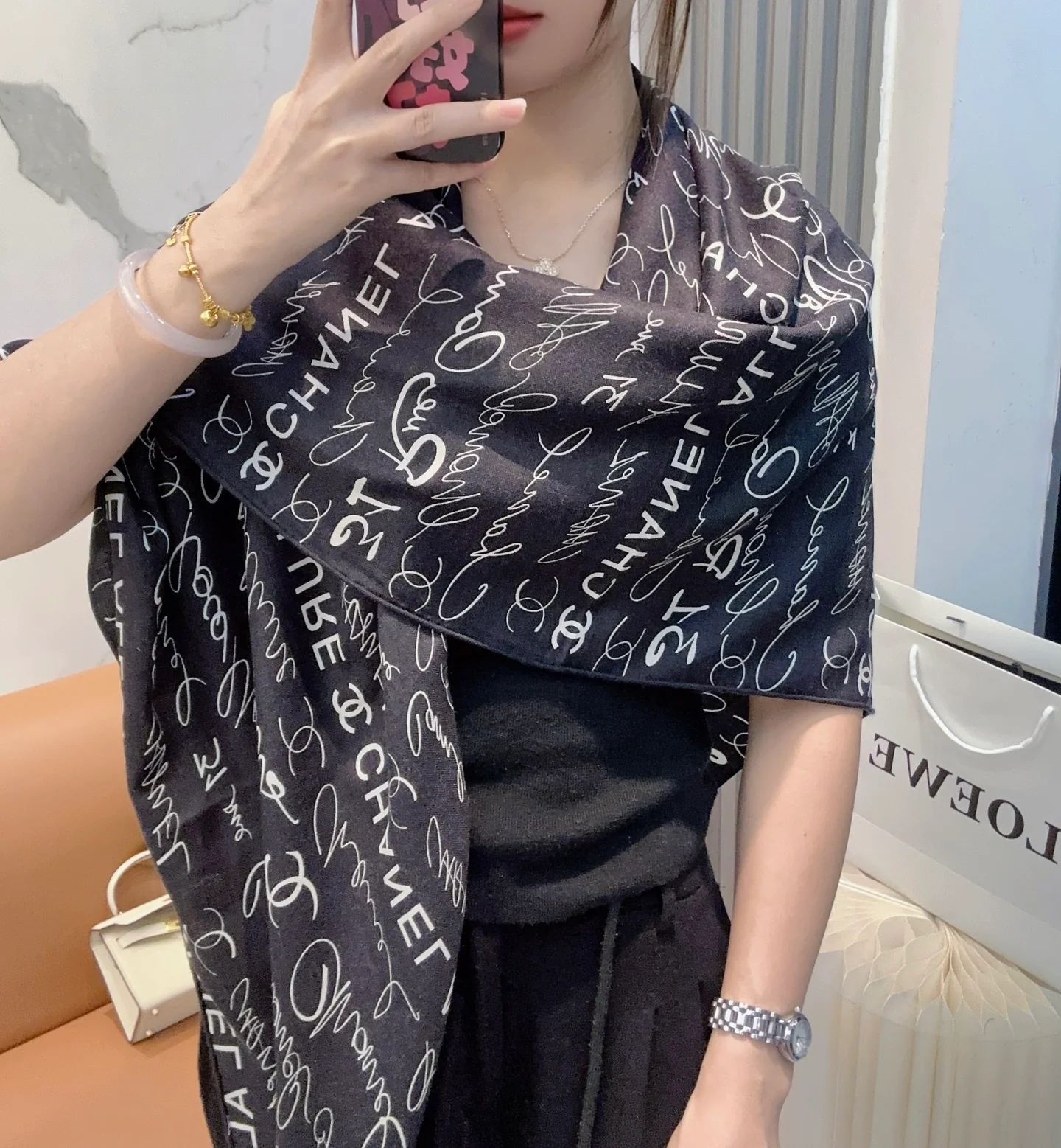 Chan New Velvet shawl