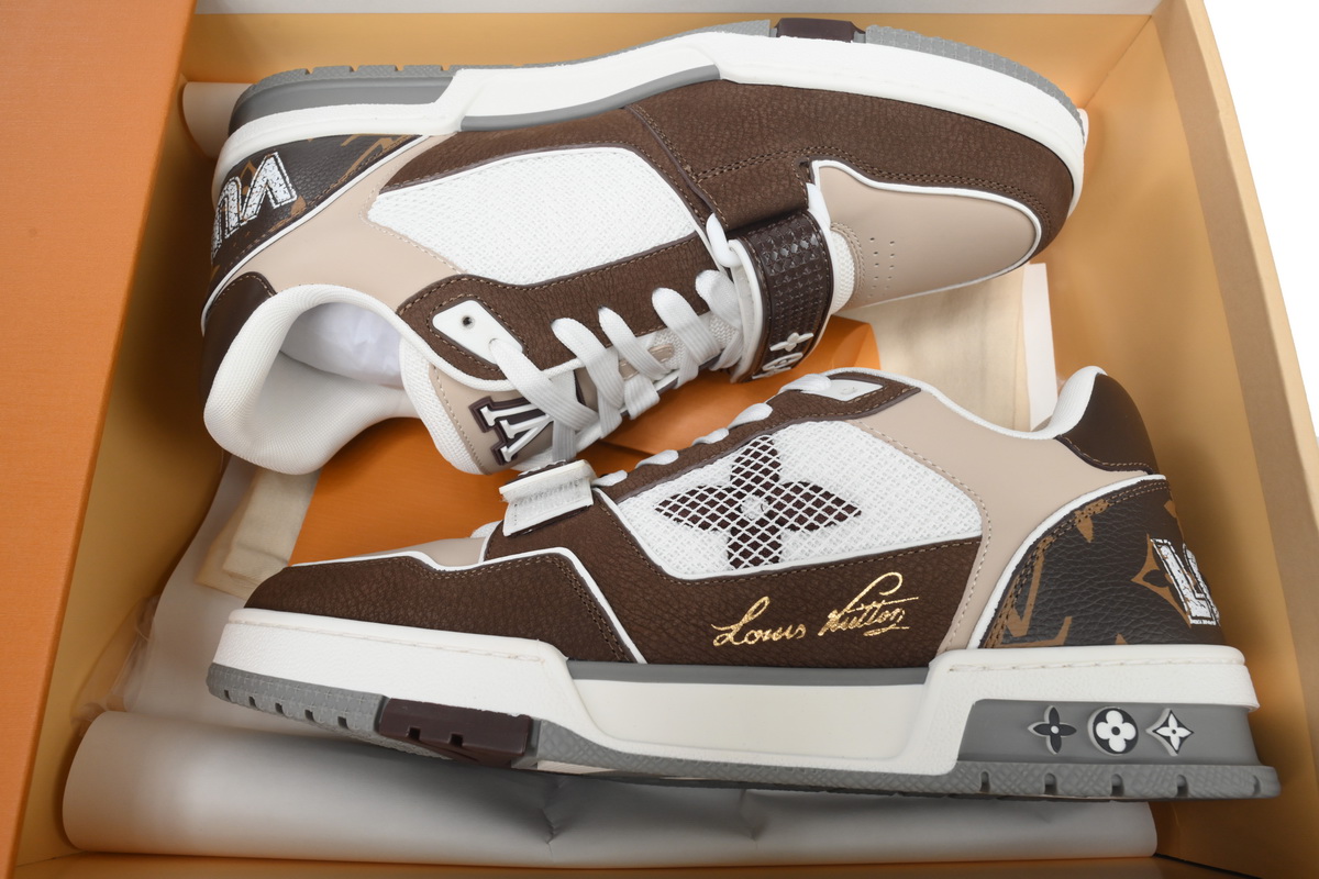 Pkkicks God Batch LOUIS VUITTON Trainer Coffee