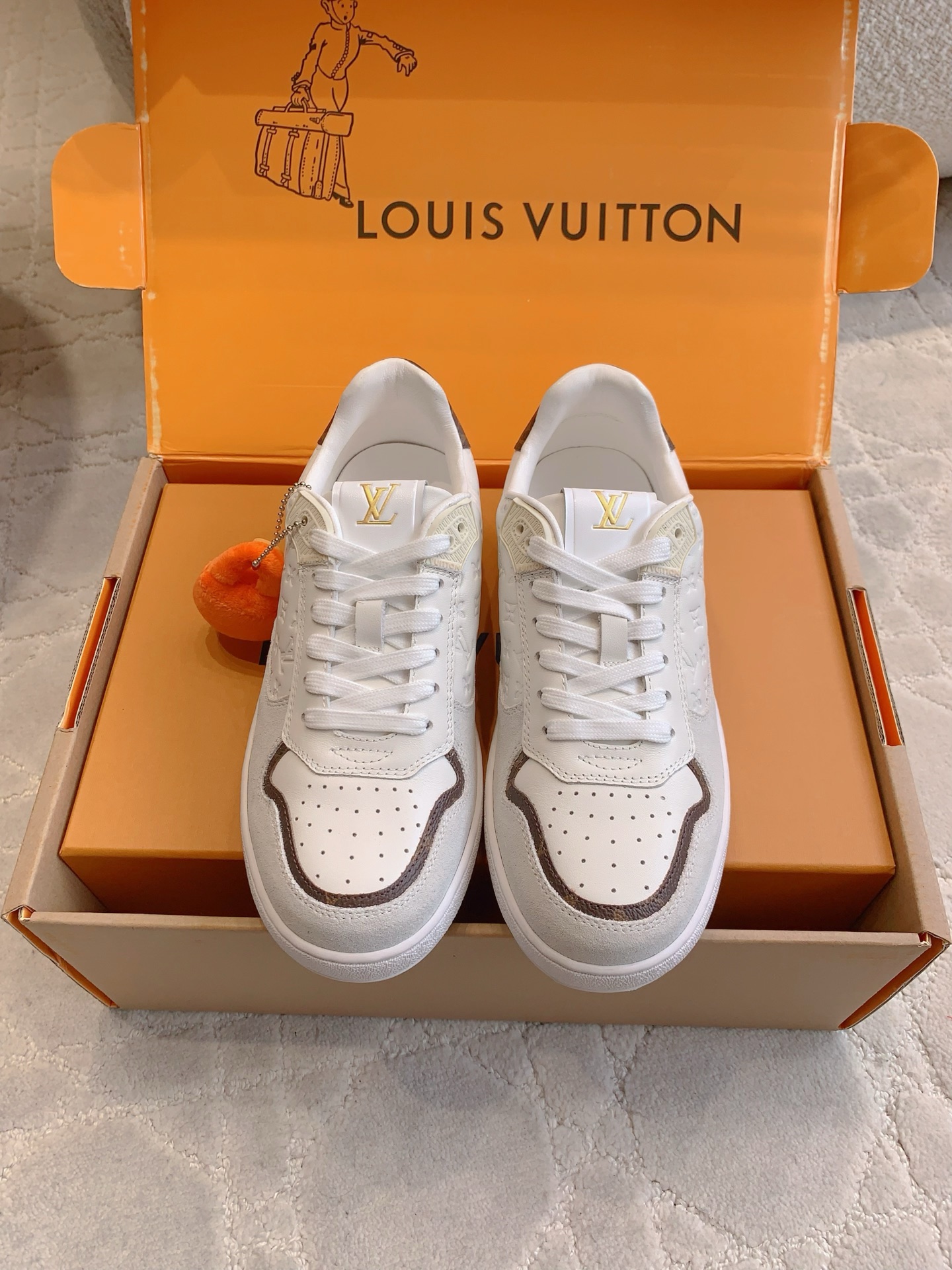 Loui  New plimsolls