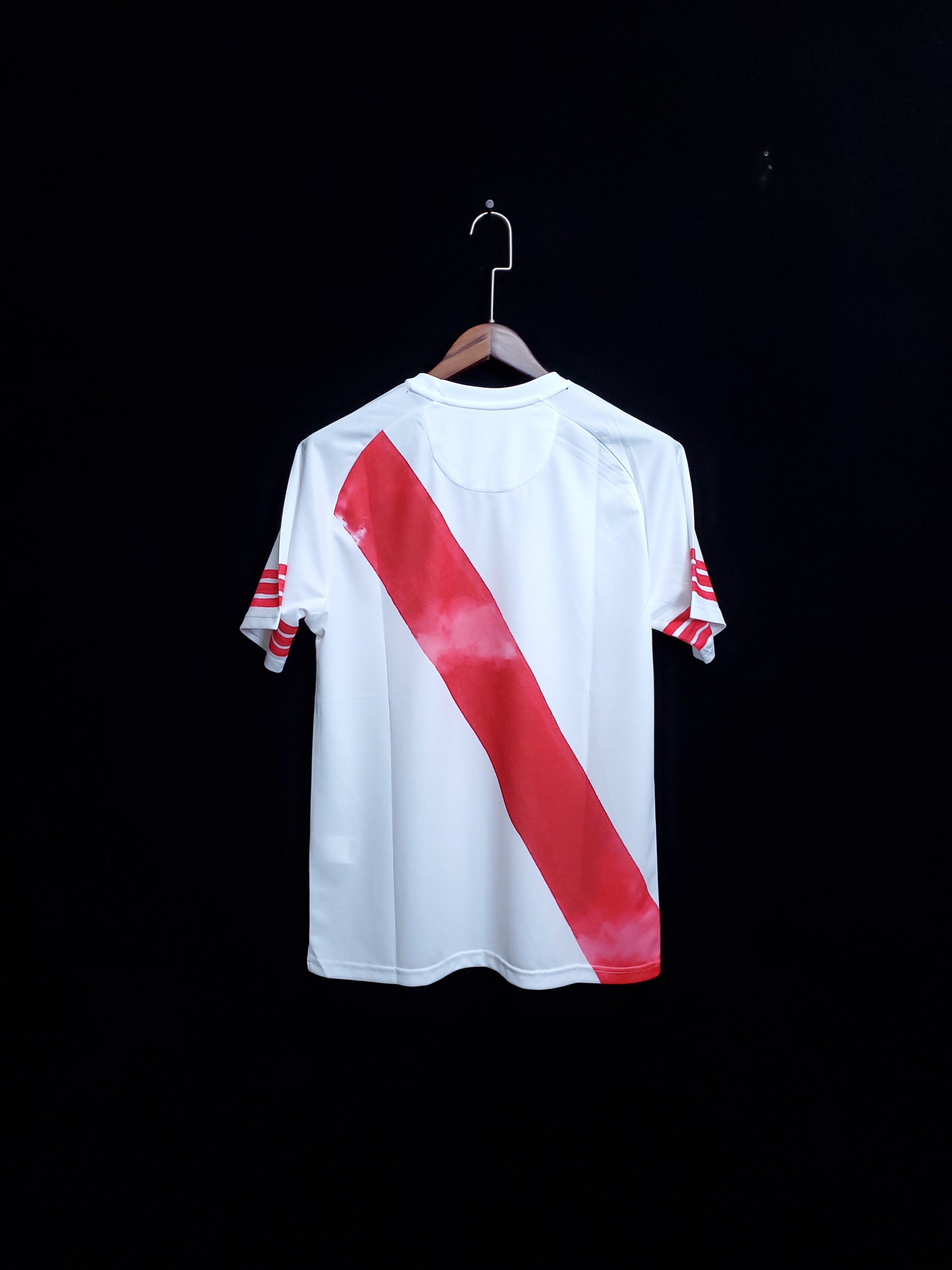 20-21 Atlético River Plate Graffiti Version