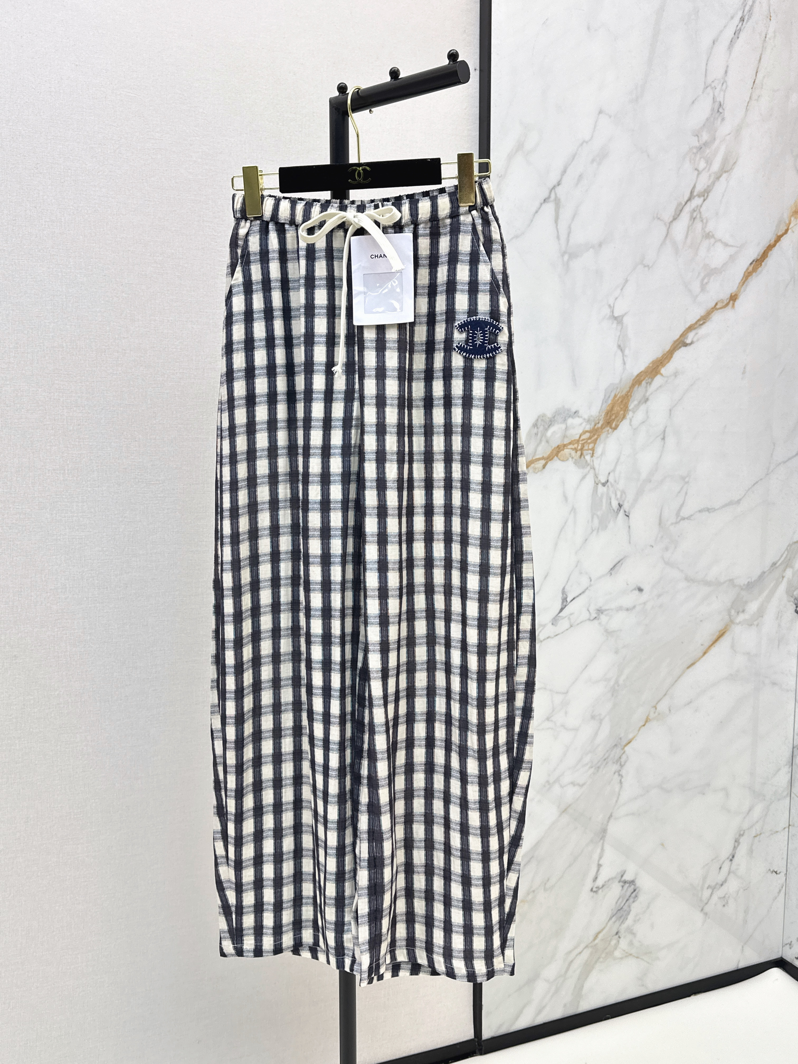 Chan New Plaid Wide-Leg Curved Knife Pants