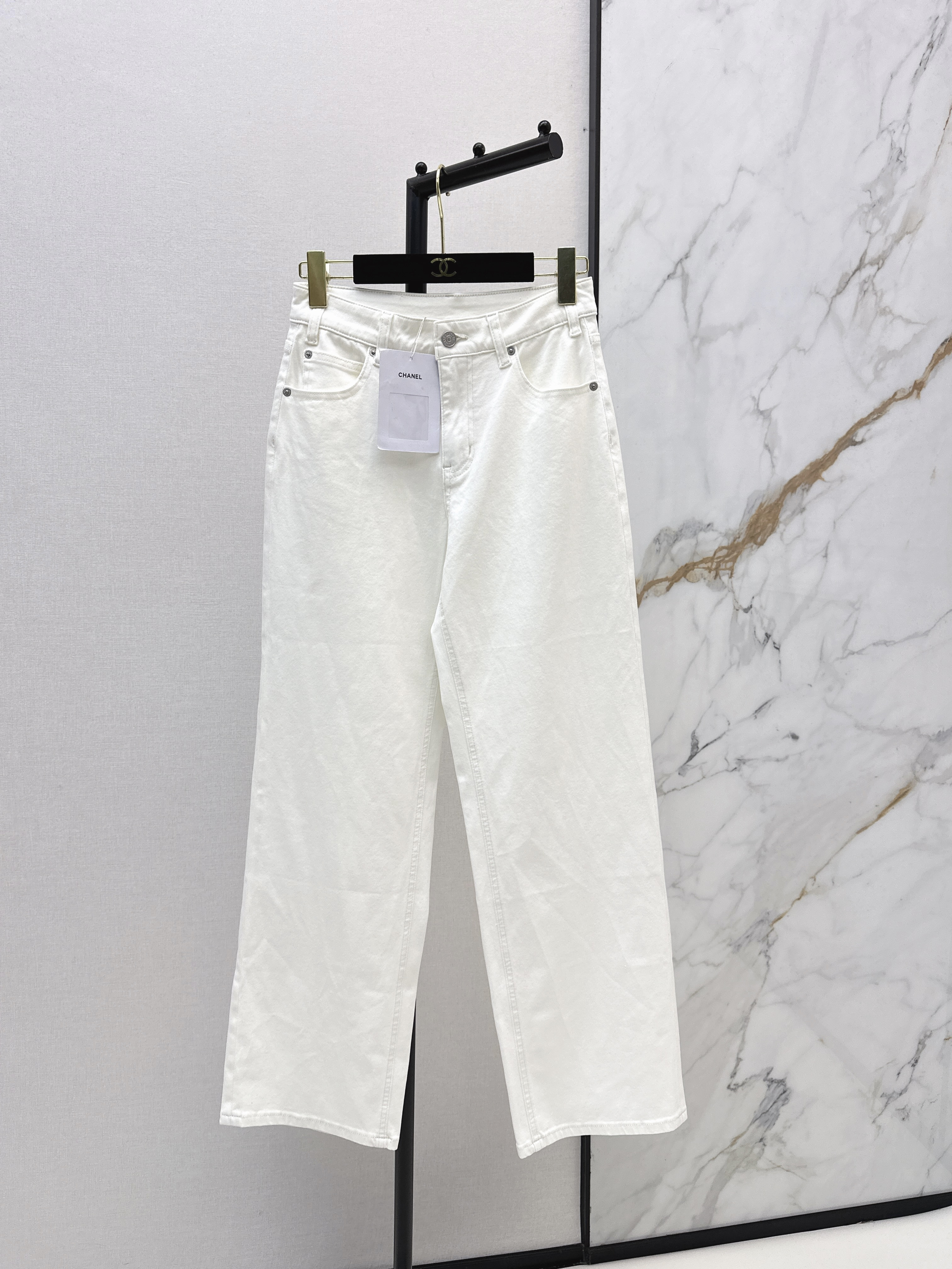 Chan New wide-leg jeans