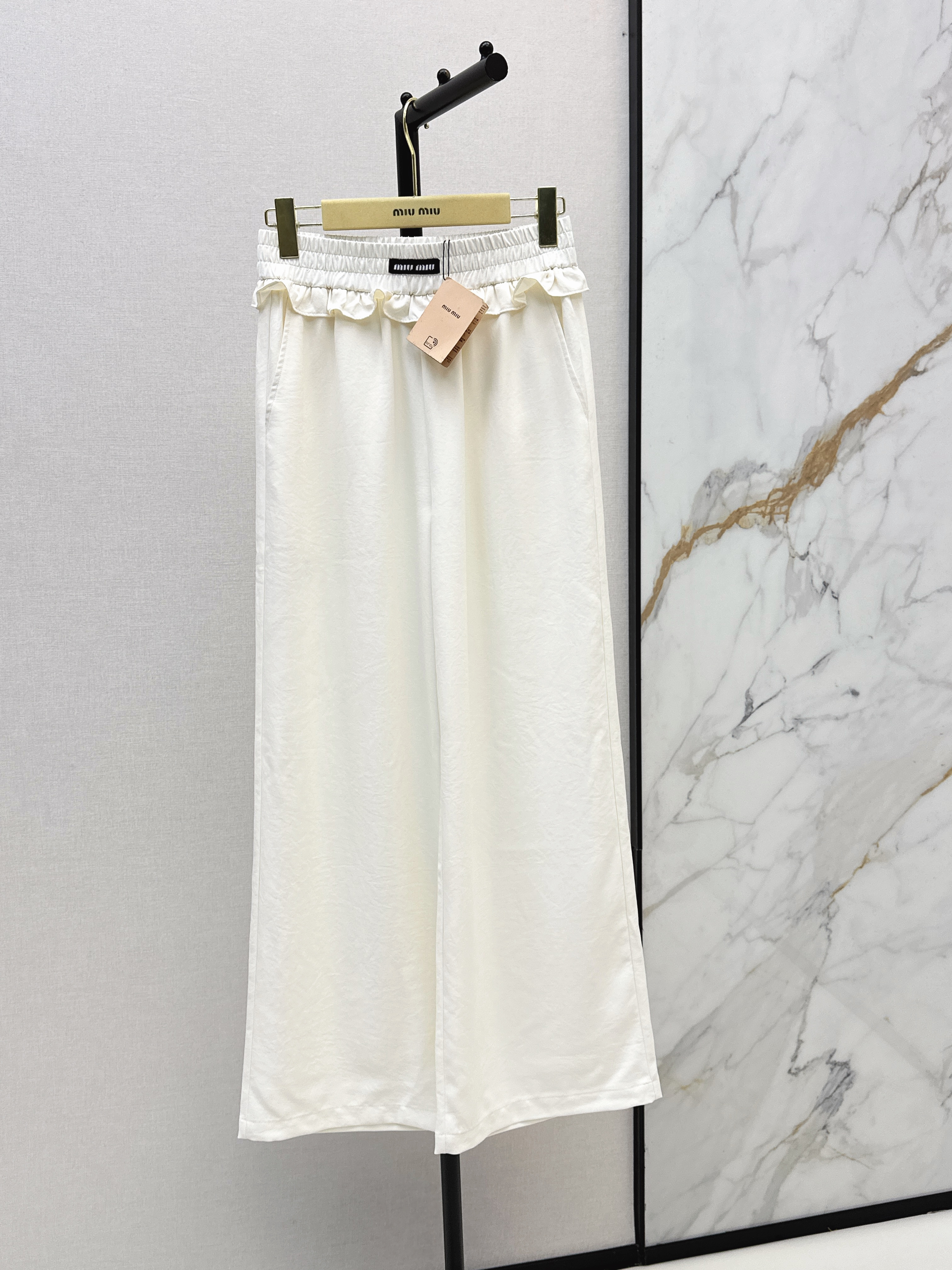 Miu New Straight-leg pants