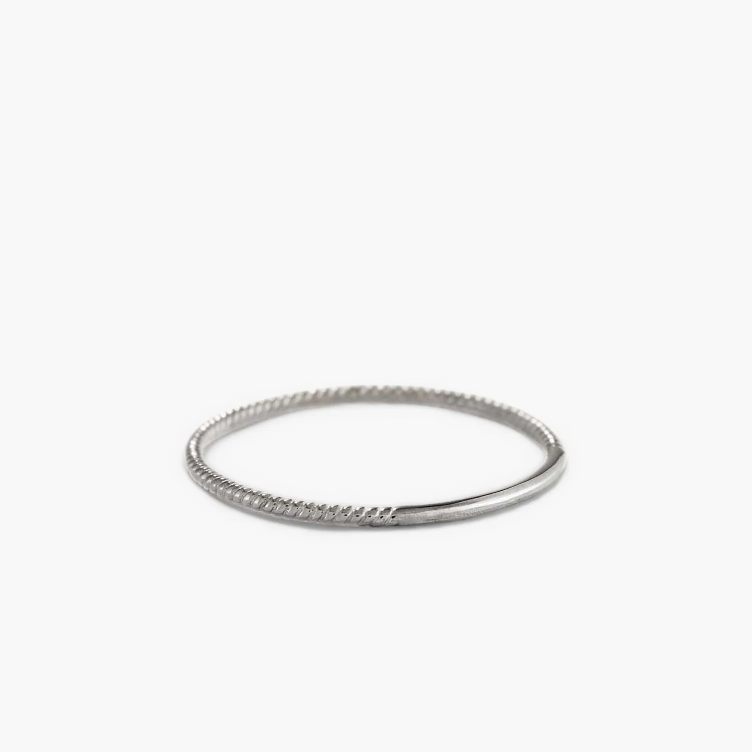 Twist Ring