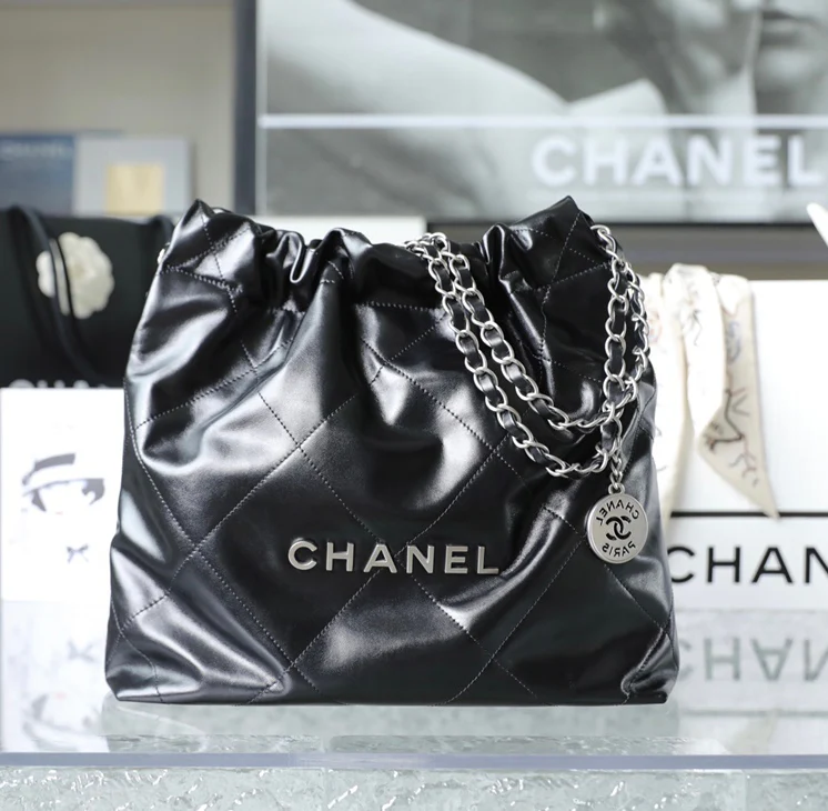 Chan New 22bag medium tote bag