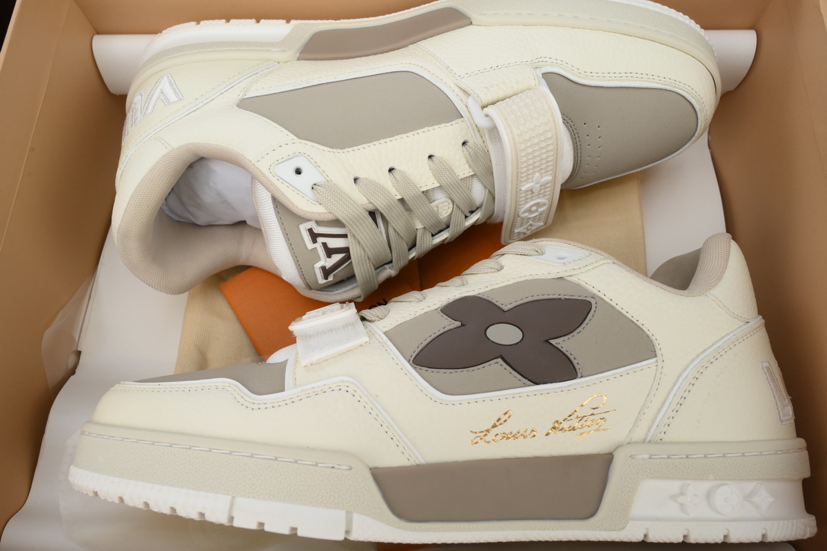 Pkkicks God Batch LOUIS VUITTON Trainer Monogram Flower Beige