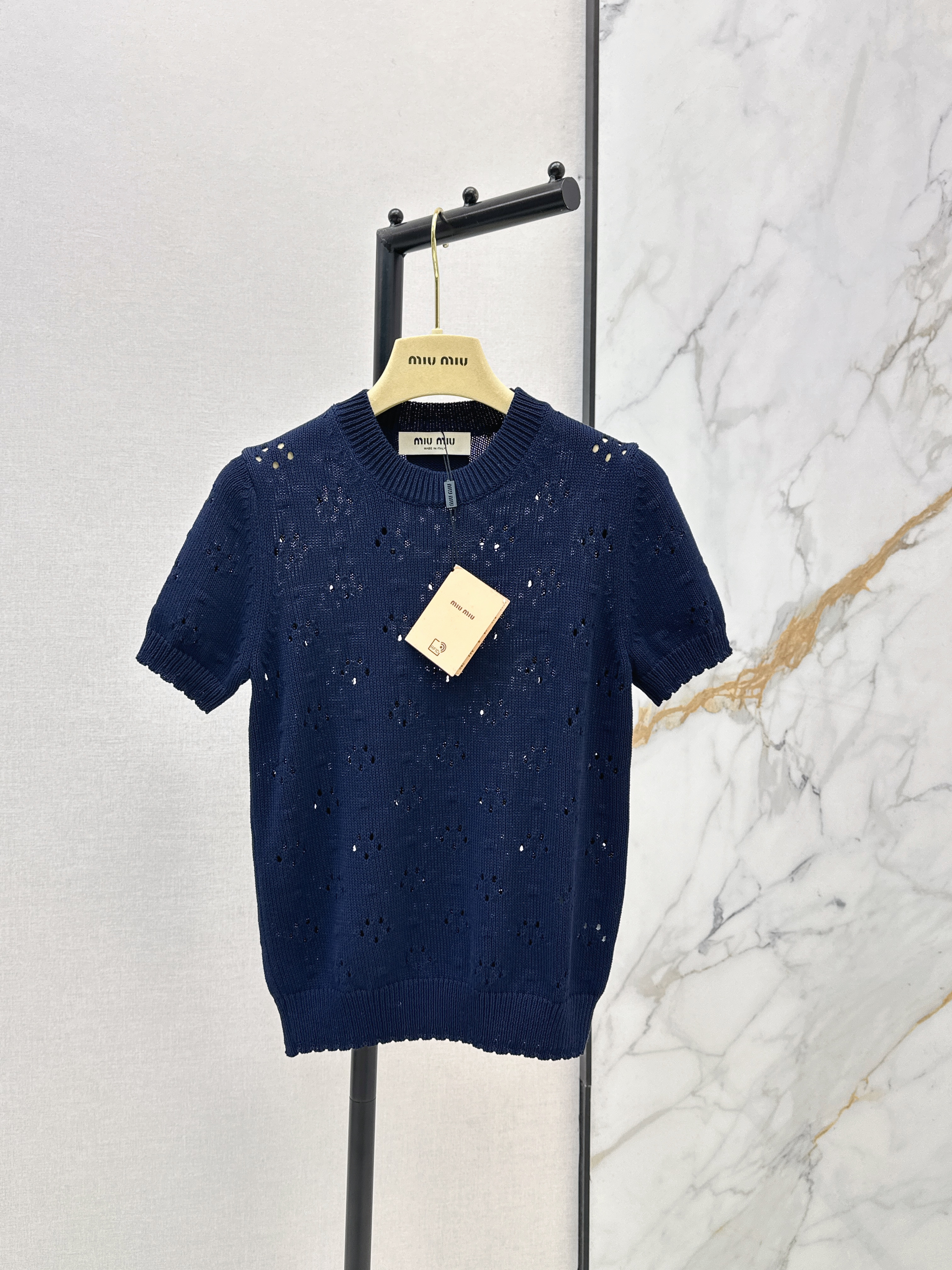 Miu New hollow top