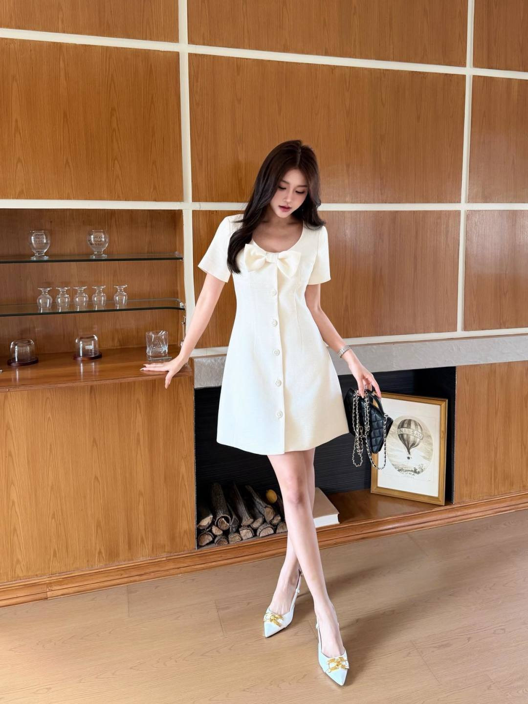 Val New bow dress