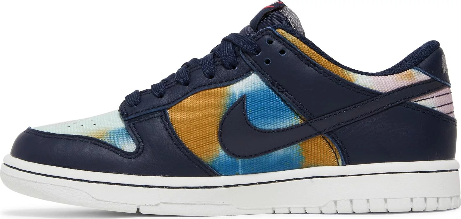 Dunk Low SE GS 'Graffiti - Obsidian' DM1051-400