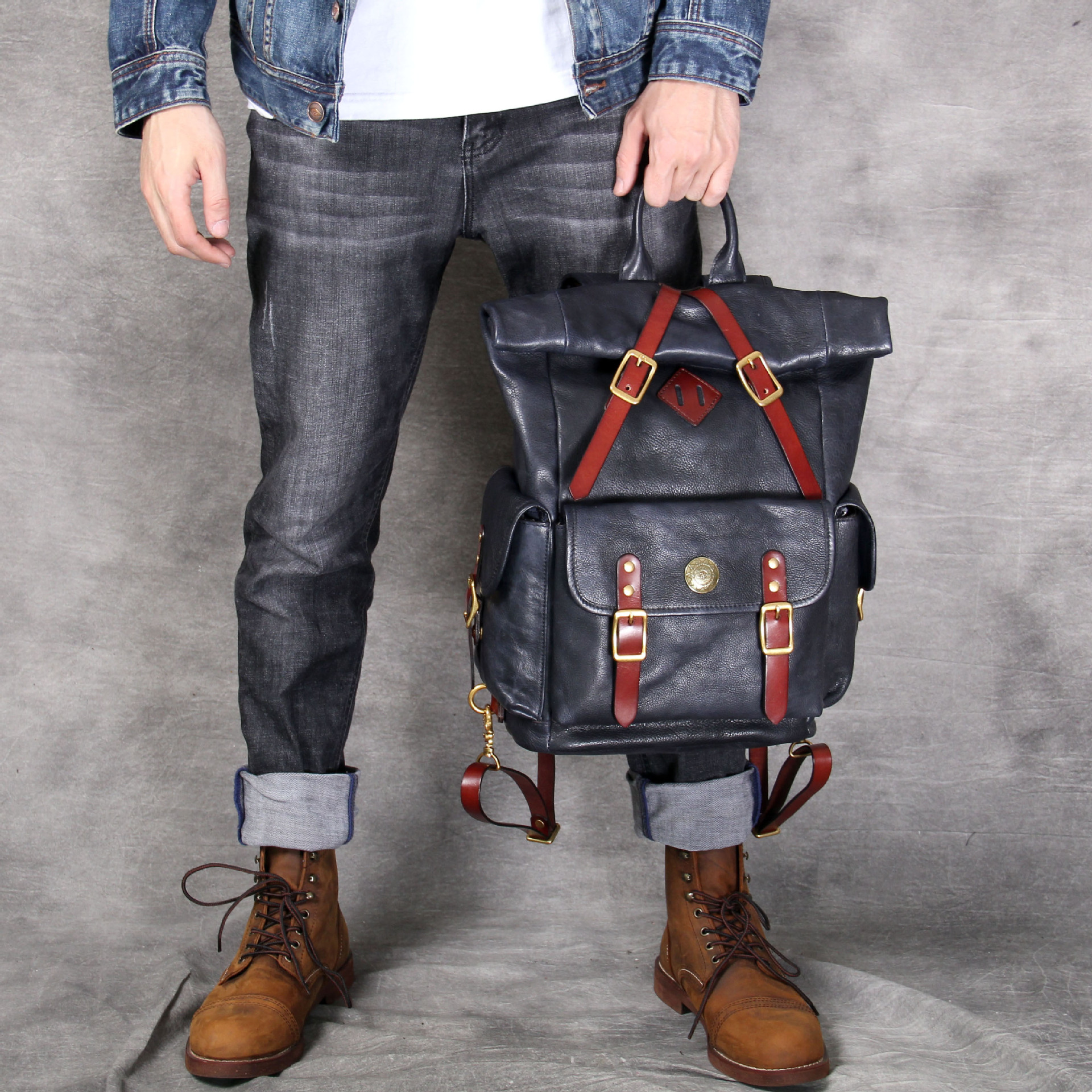 Vintage Roll-Top Leather Backpack - Rugged Adventure for the Modern Explorer