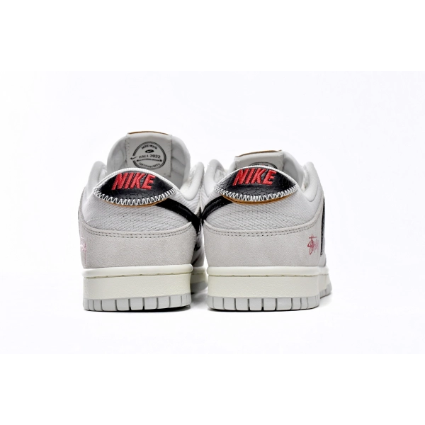 Stussy x Nike  Dunk Low DD9776-068