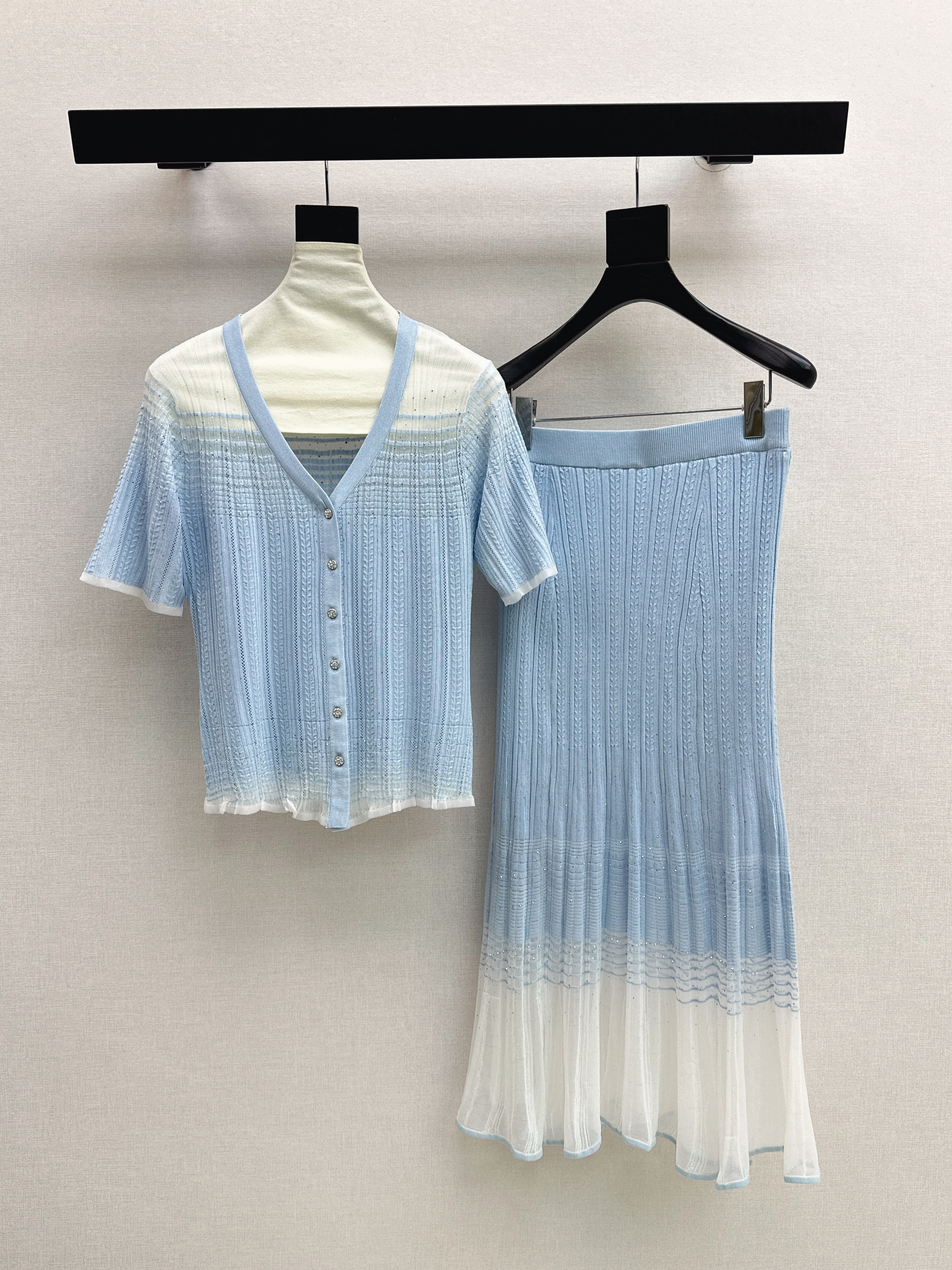 Chan New Knitted set