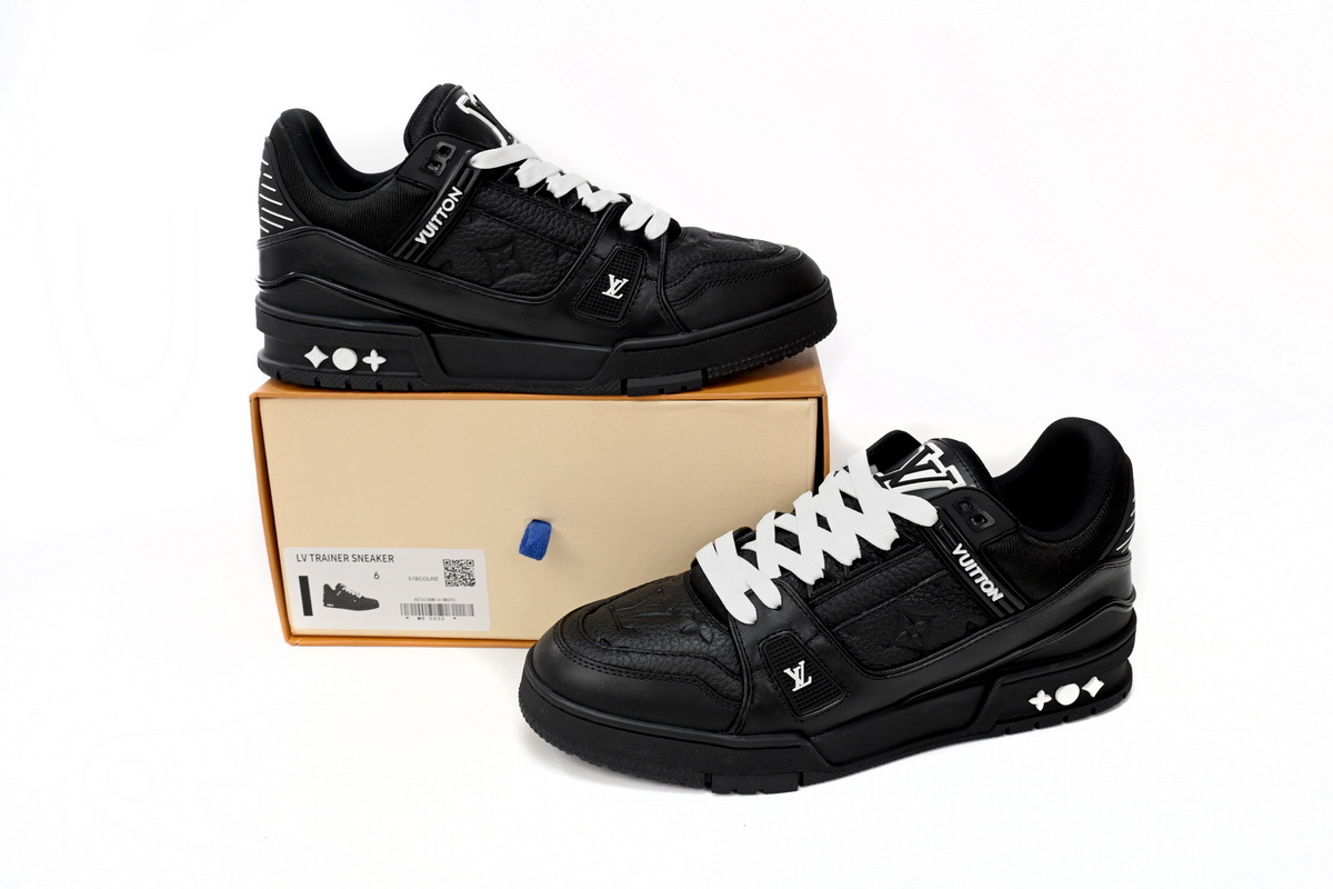 Pkkicks God Batch LOUIS VUITTON Trainer All Black Embossing 1AARER