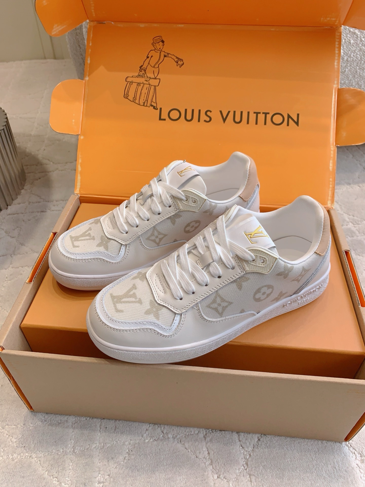 Loui  New plimsolls