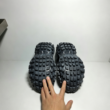 Balenciaga Defender Black 685613 W2RA6 1000