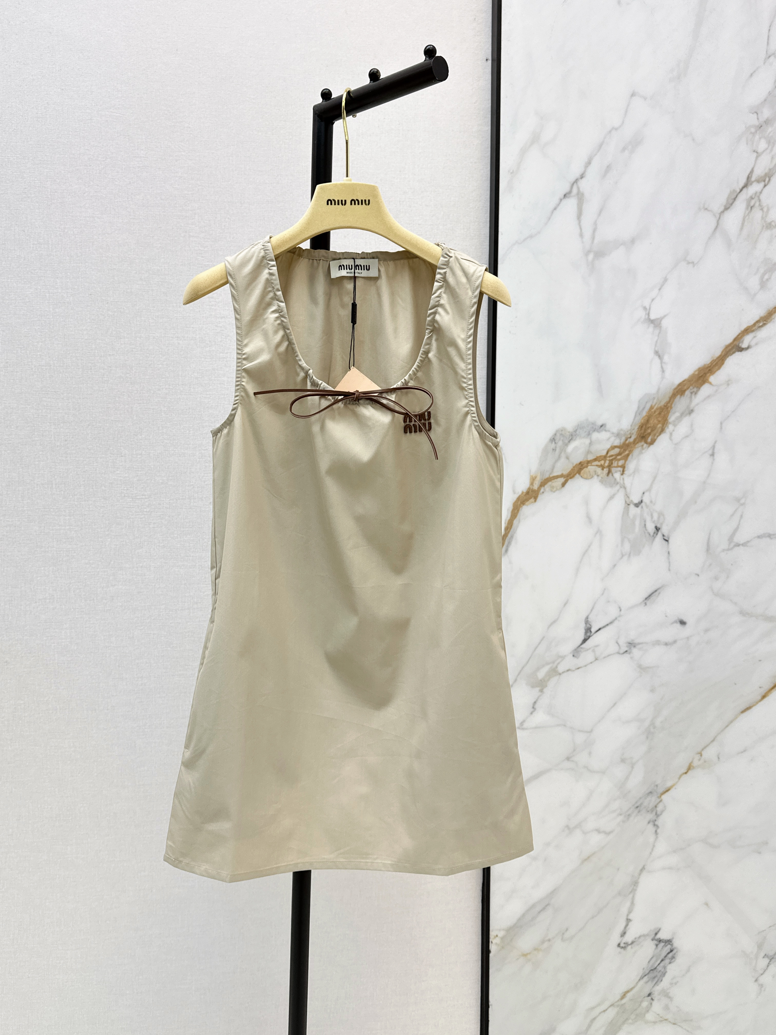Miu New dress