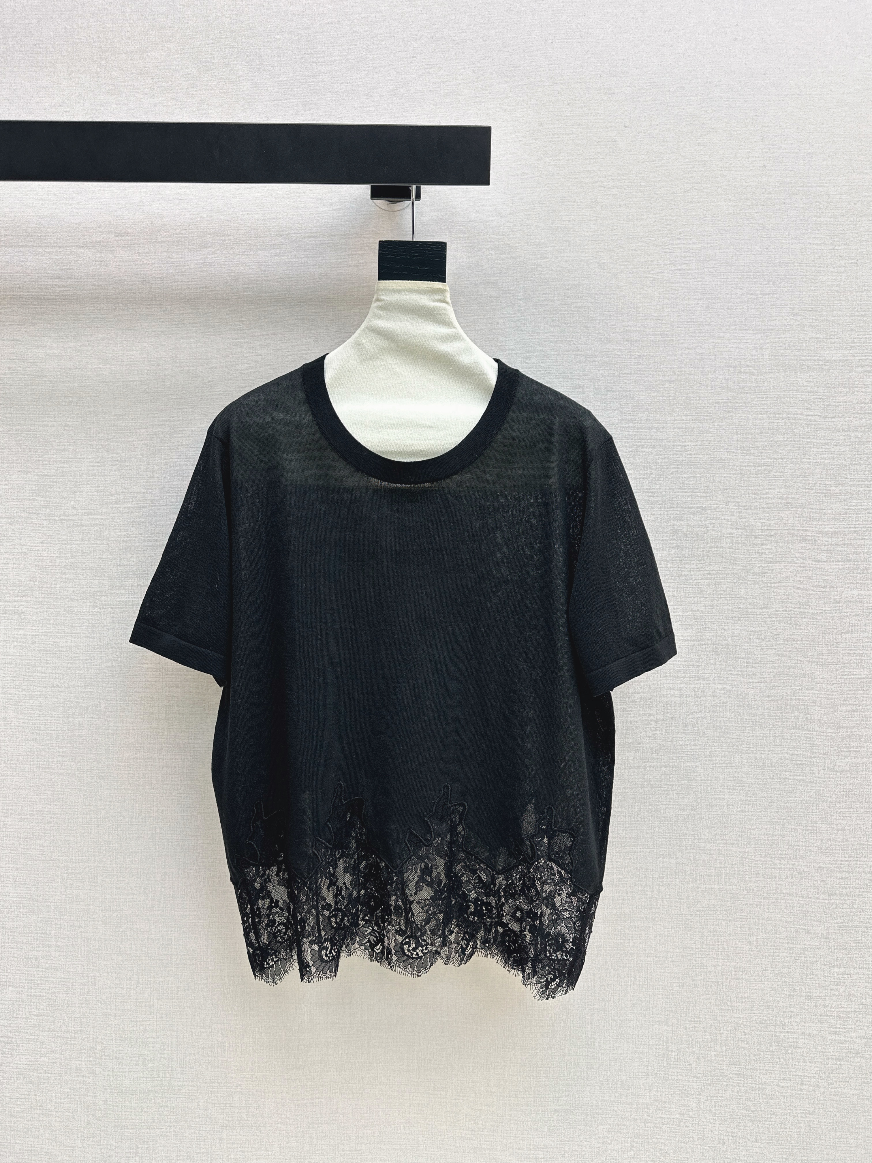 ES New Lace-trimmed knitwear