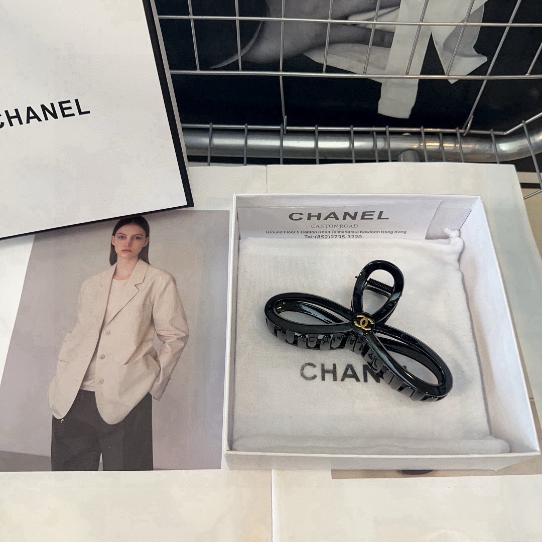 Chan New  Hair Clip