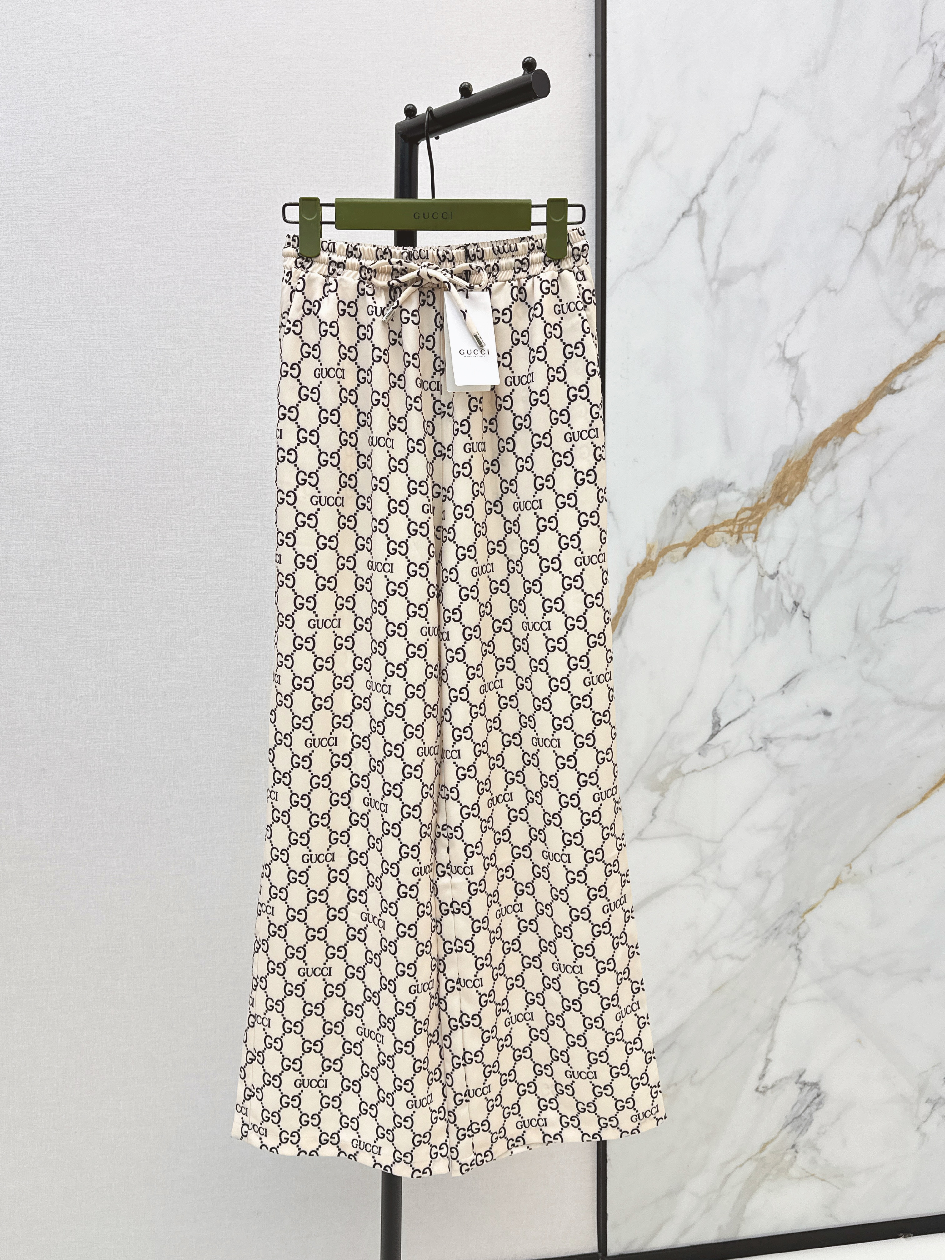 Guc New printed pants