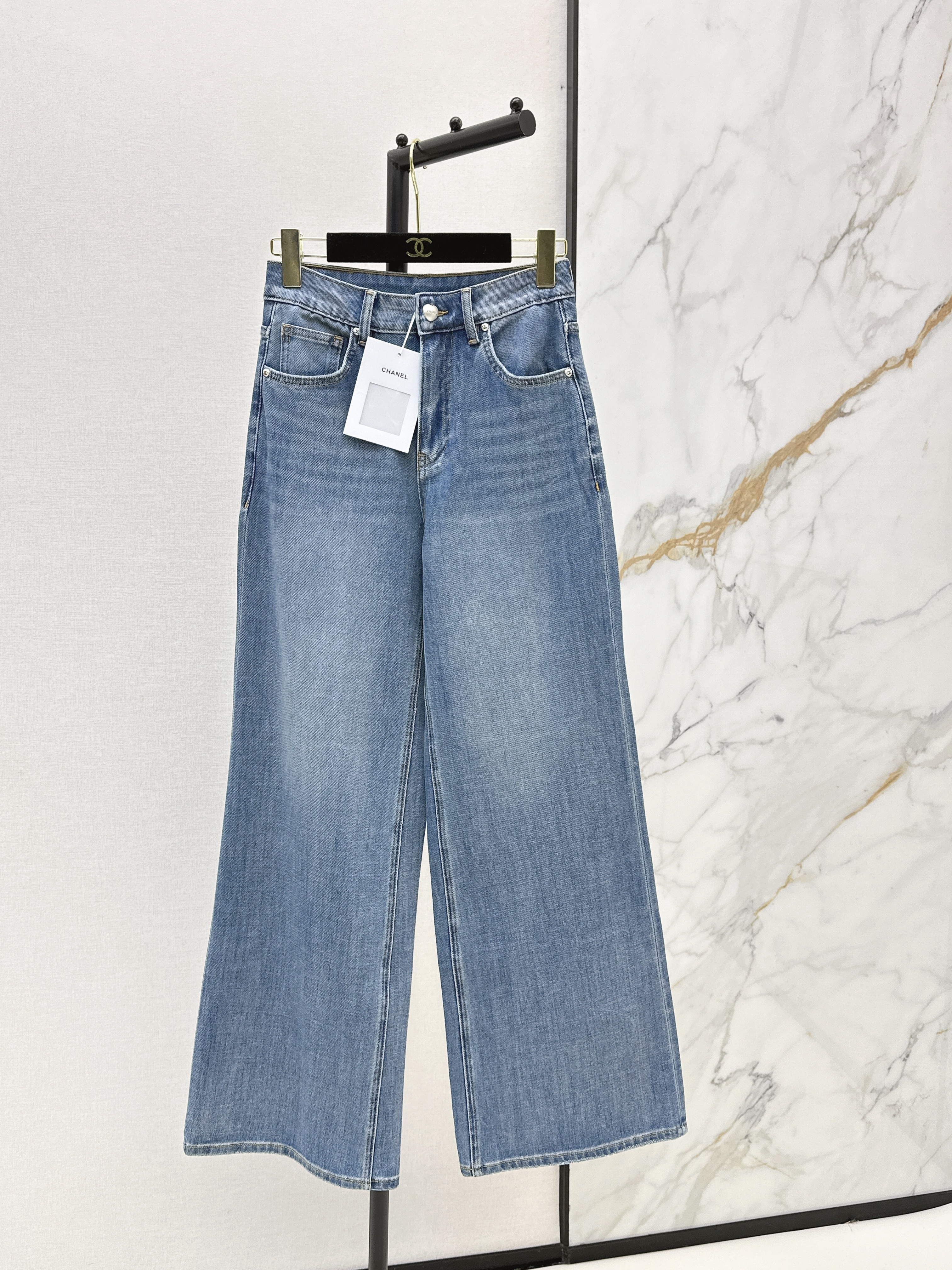 Chan New straight-leg jeans