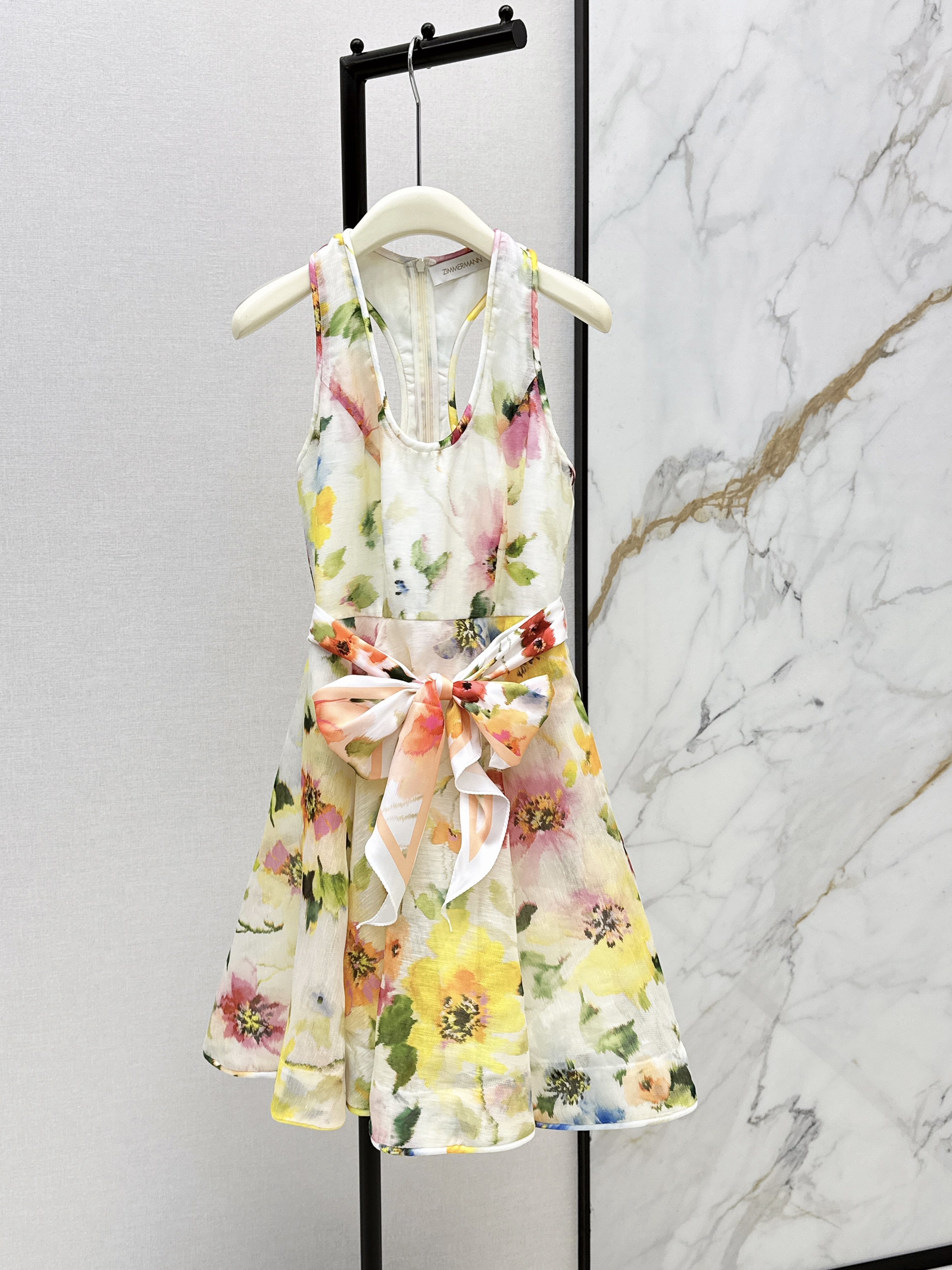 Zimm New Sleeveless floral dress