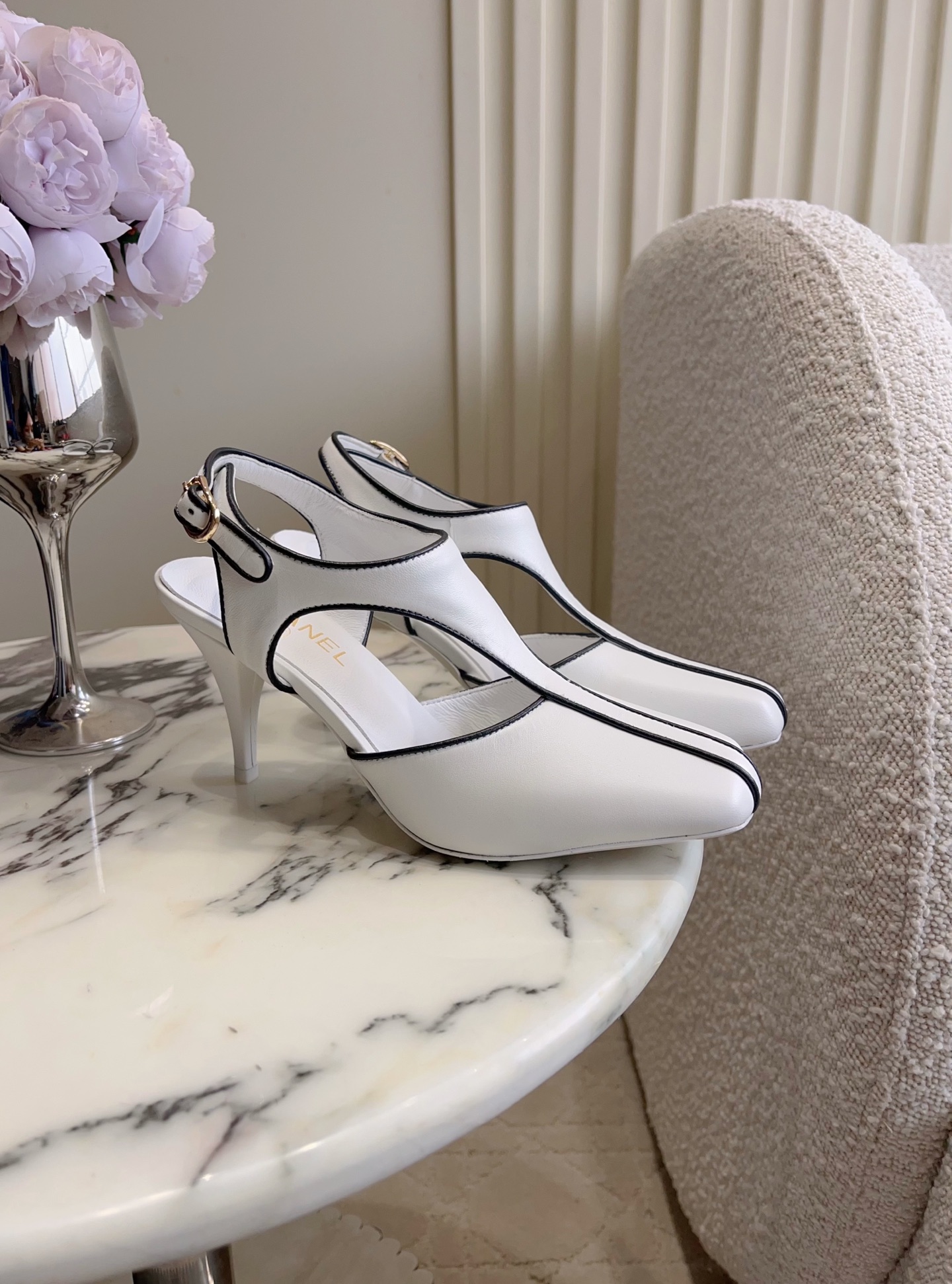 Chan New High-heeled sandals