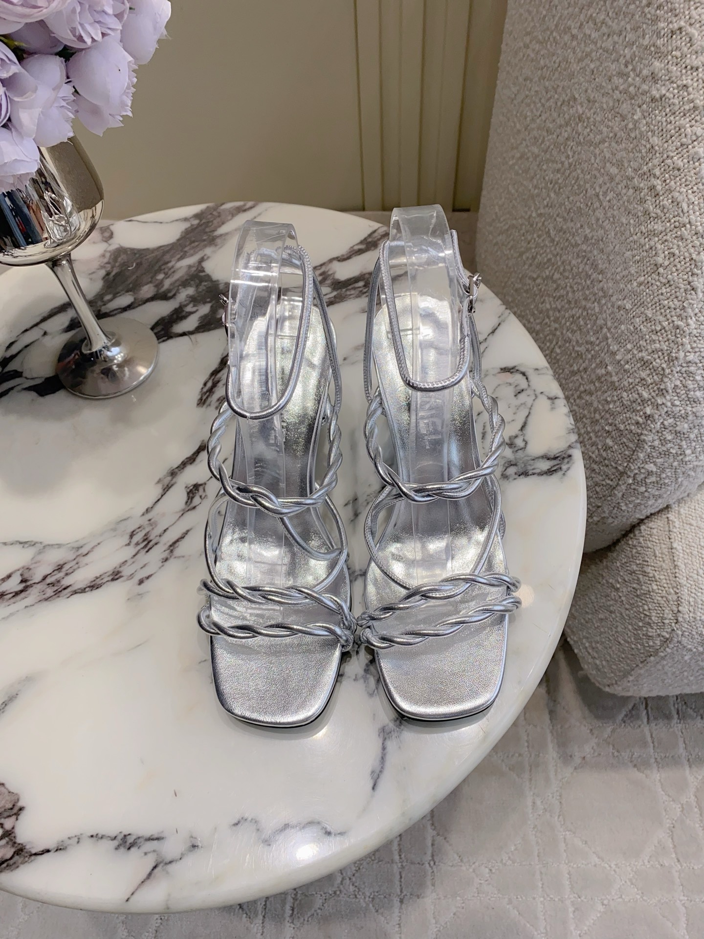 Chan New High-heeled sandals