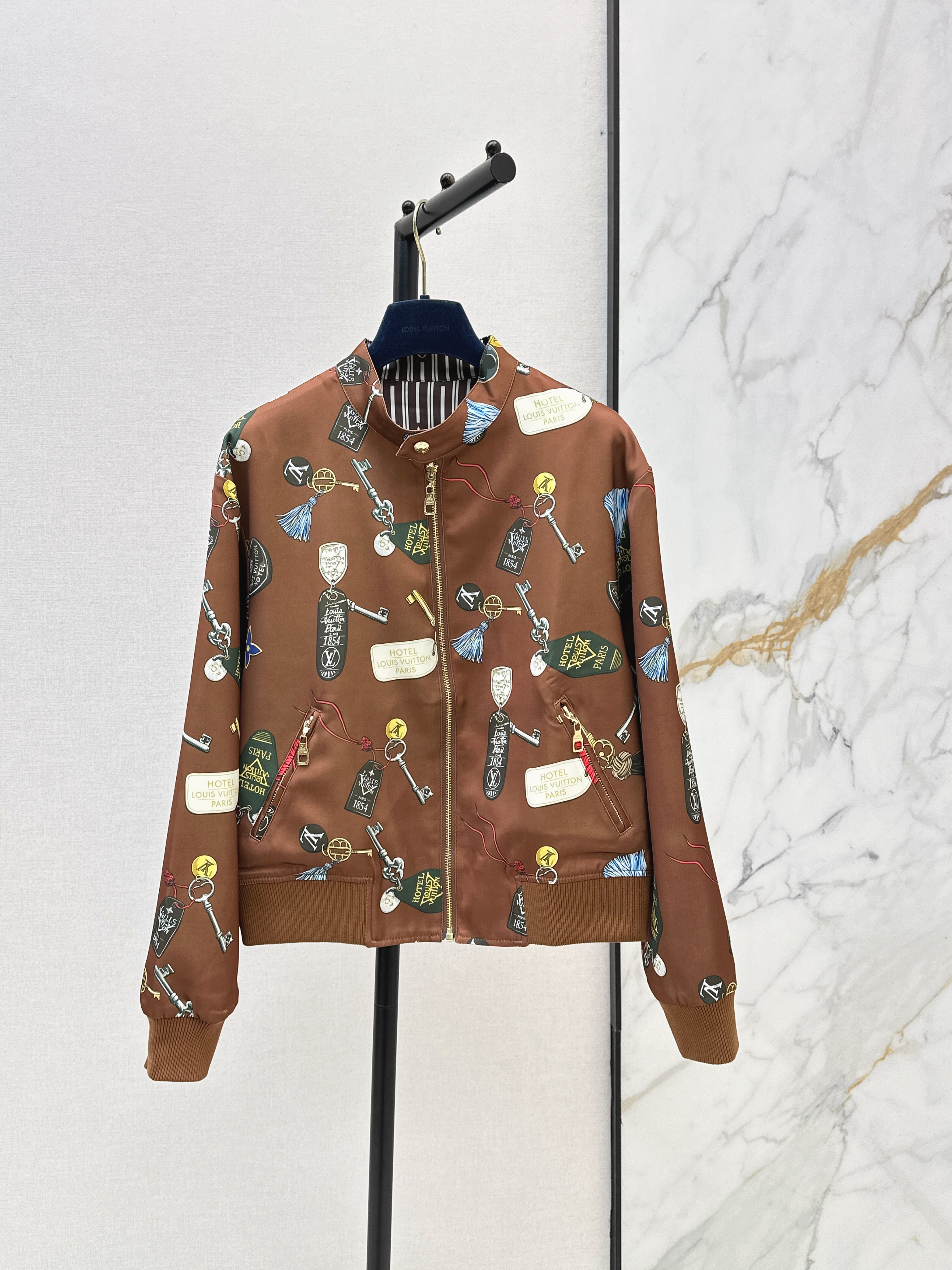 Louis New printed reversible jacket
