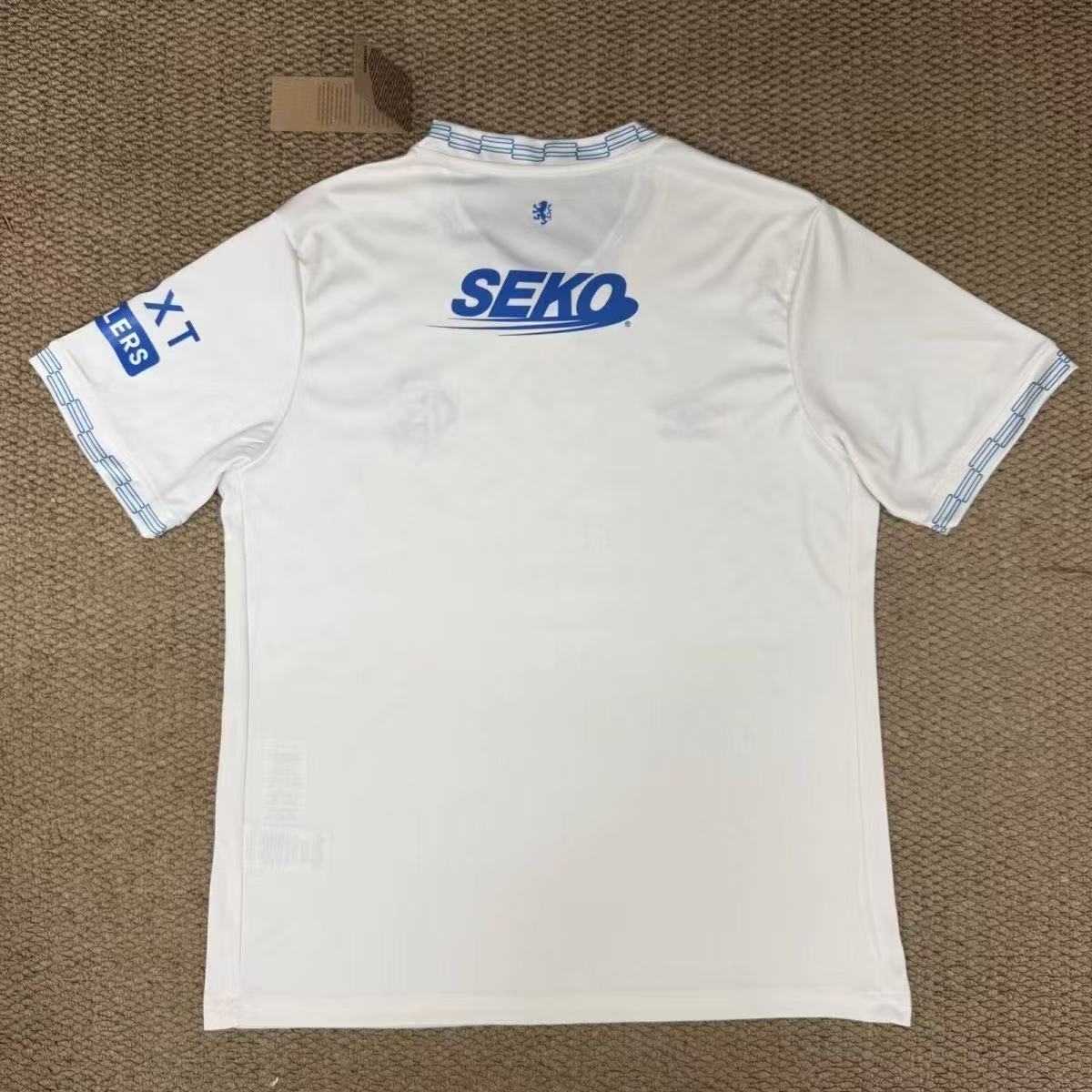 Wanderers 26-27 away fan version