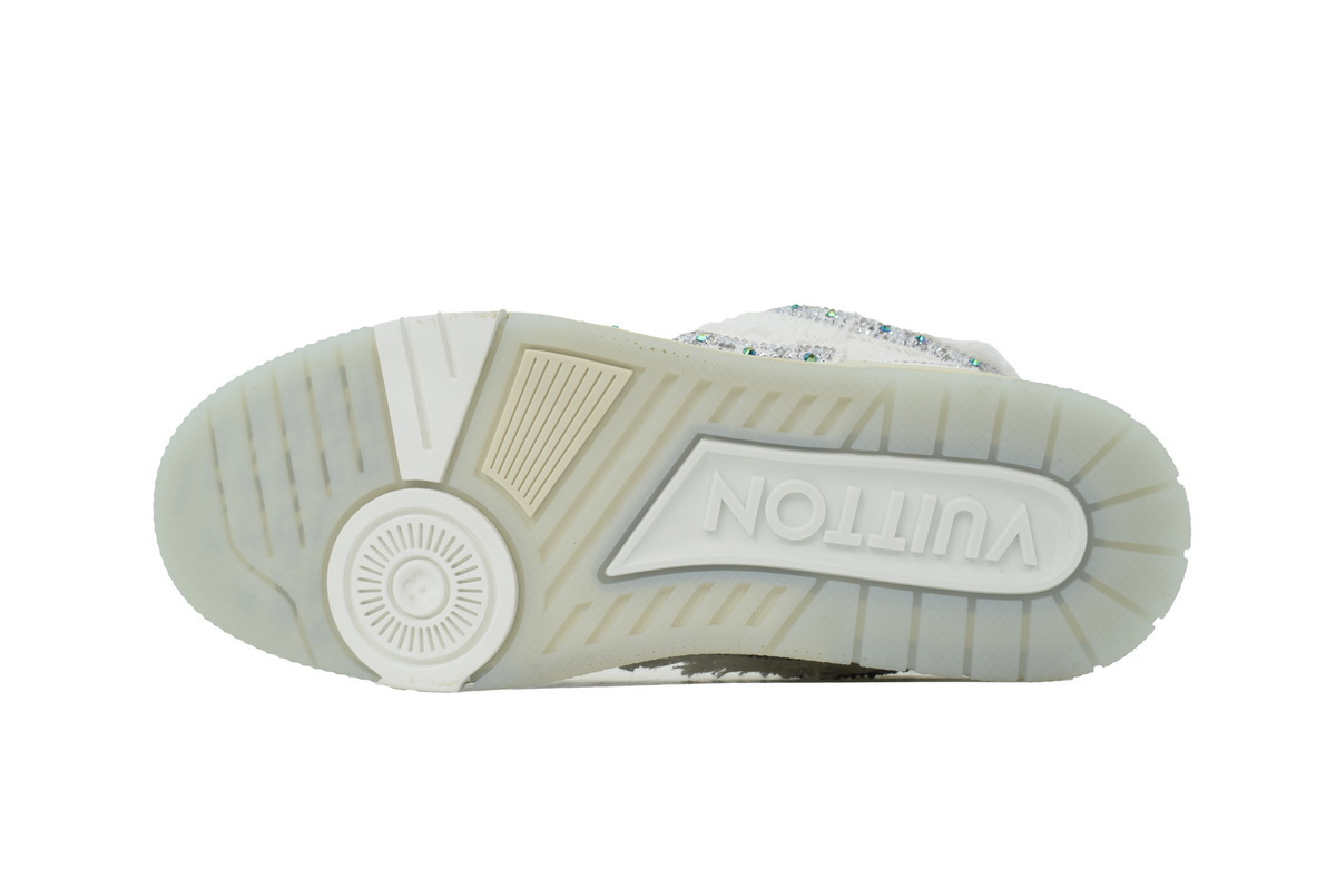 Pkkicks God Batch LOUIS VUITTON Silver White Diamond
