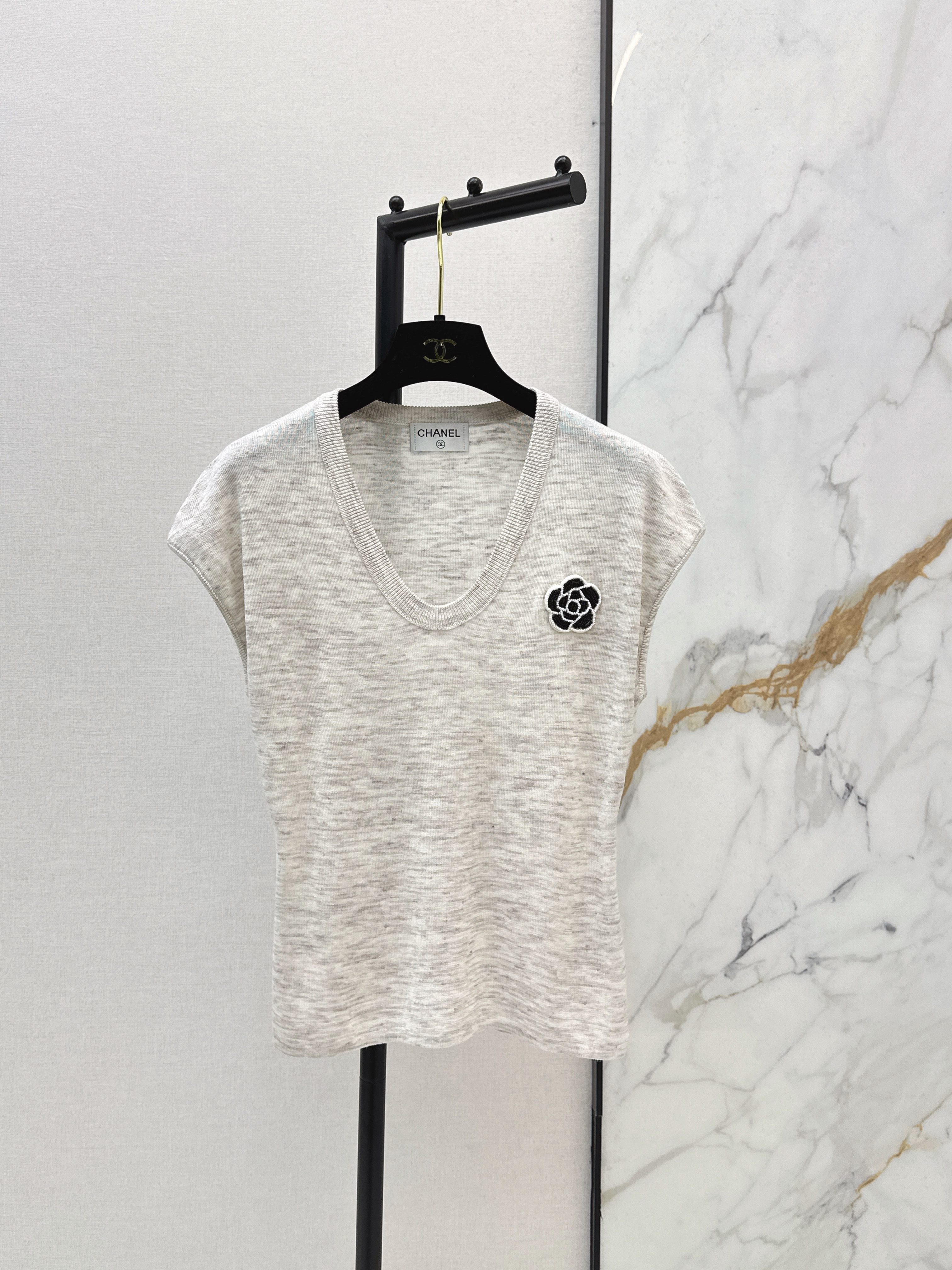 Chan New 3d flower t-shirt