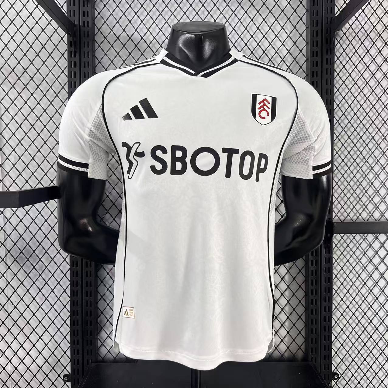Fulham Home Man Player Jersey 25/26